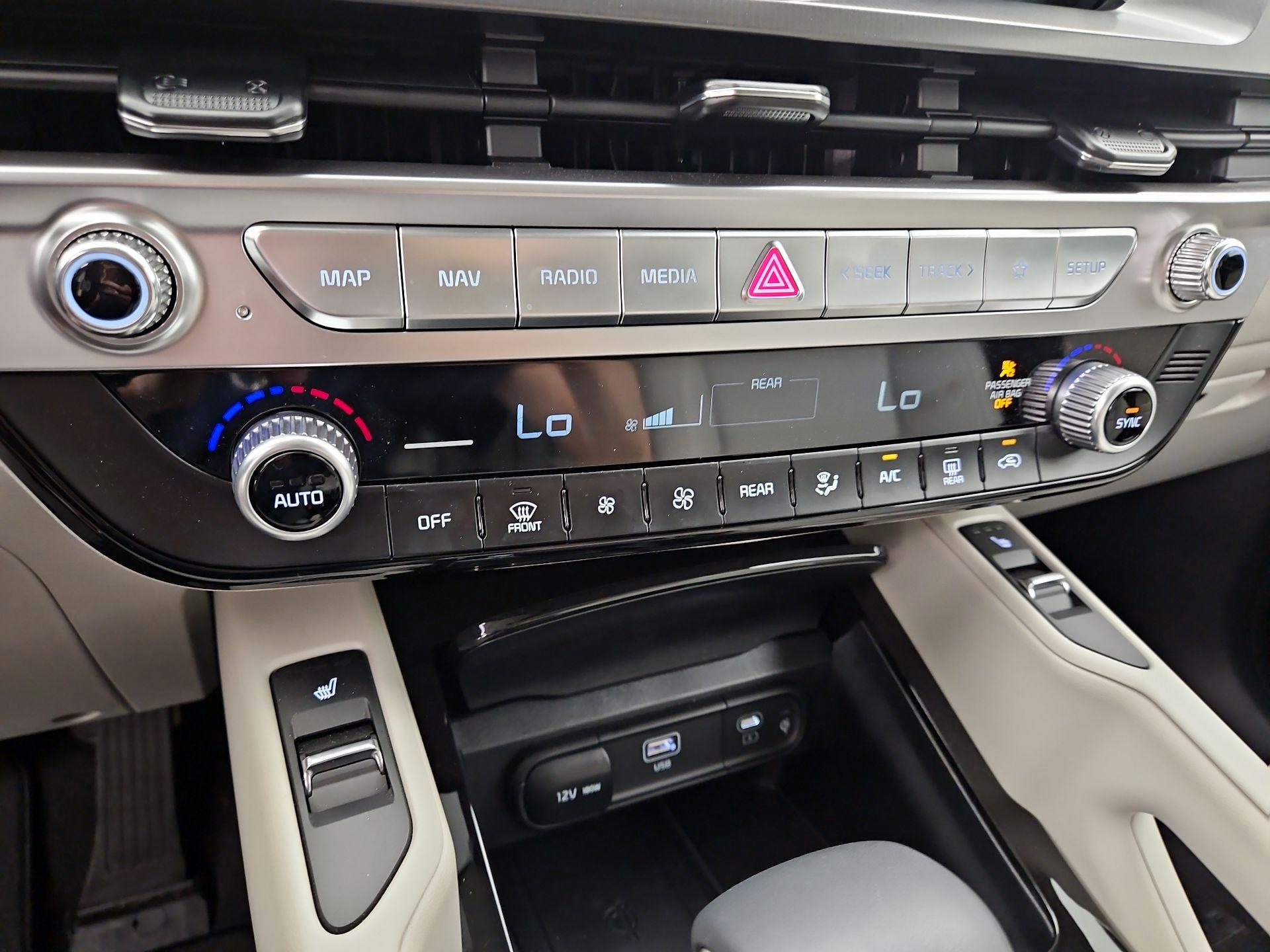 Thumbnail: 2025 Kia Telluride - 17
