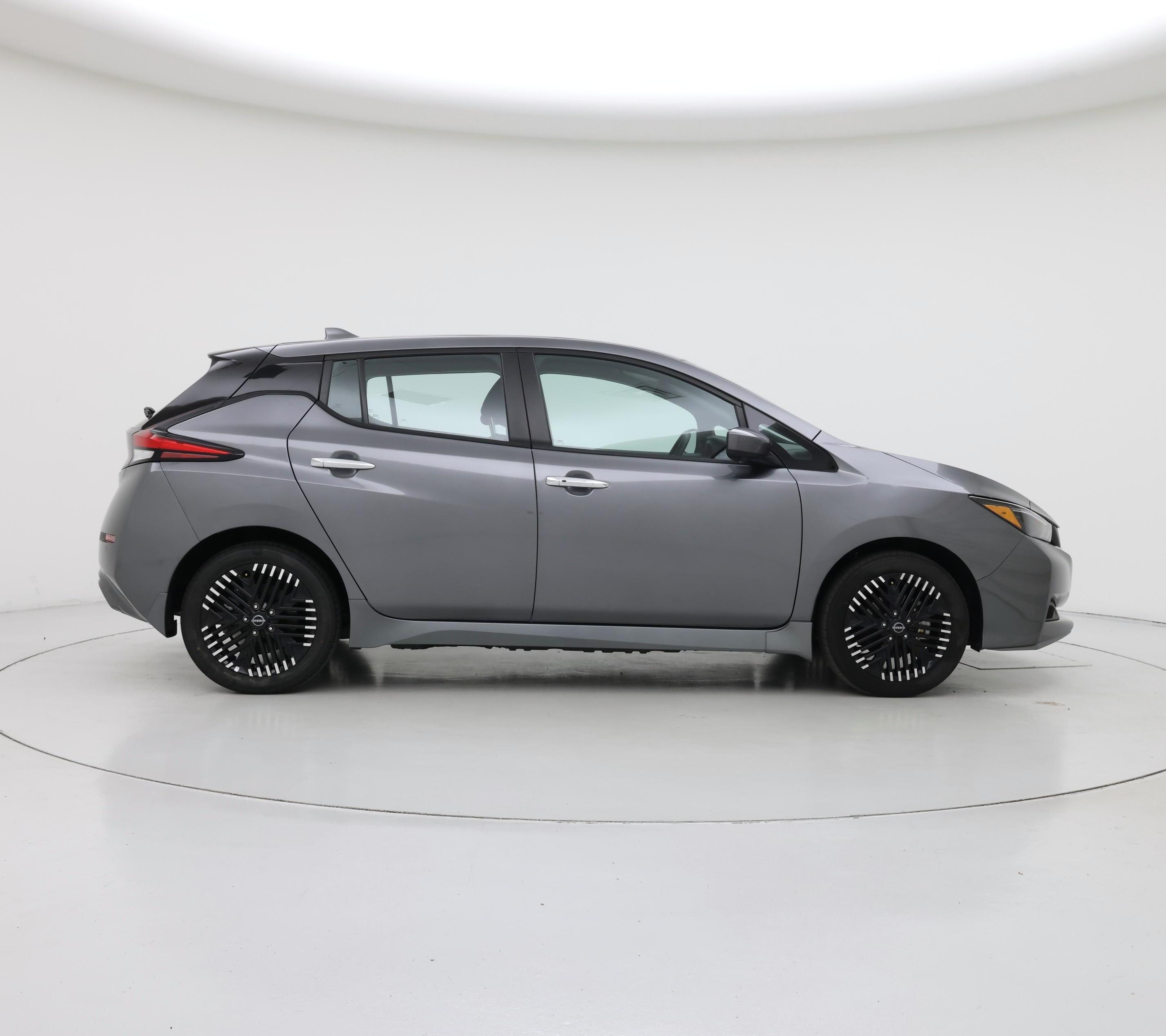 Thumbnail: 2024 Nissan Leaf - 7