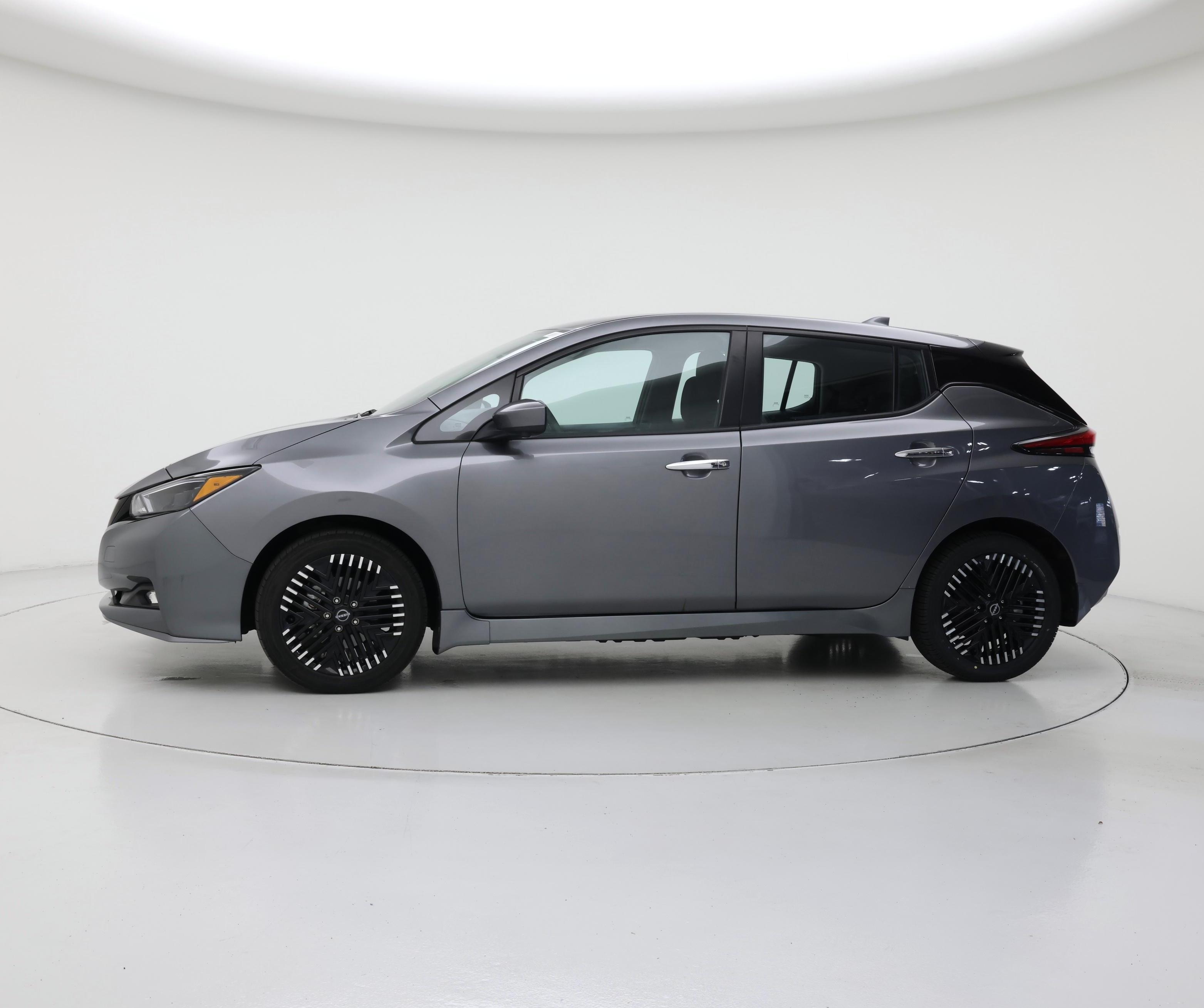 Thumbnail: 2024 Nissan Leaf - 3