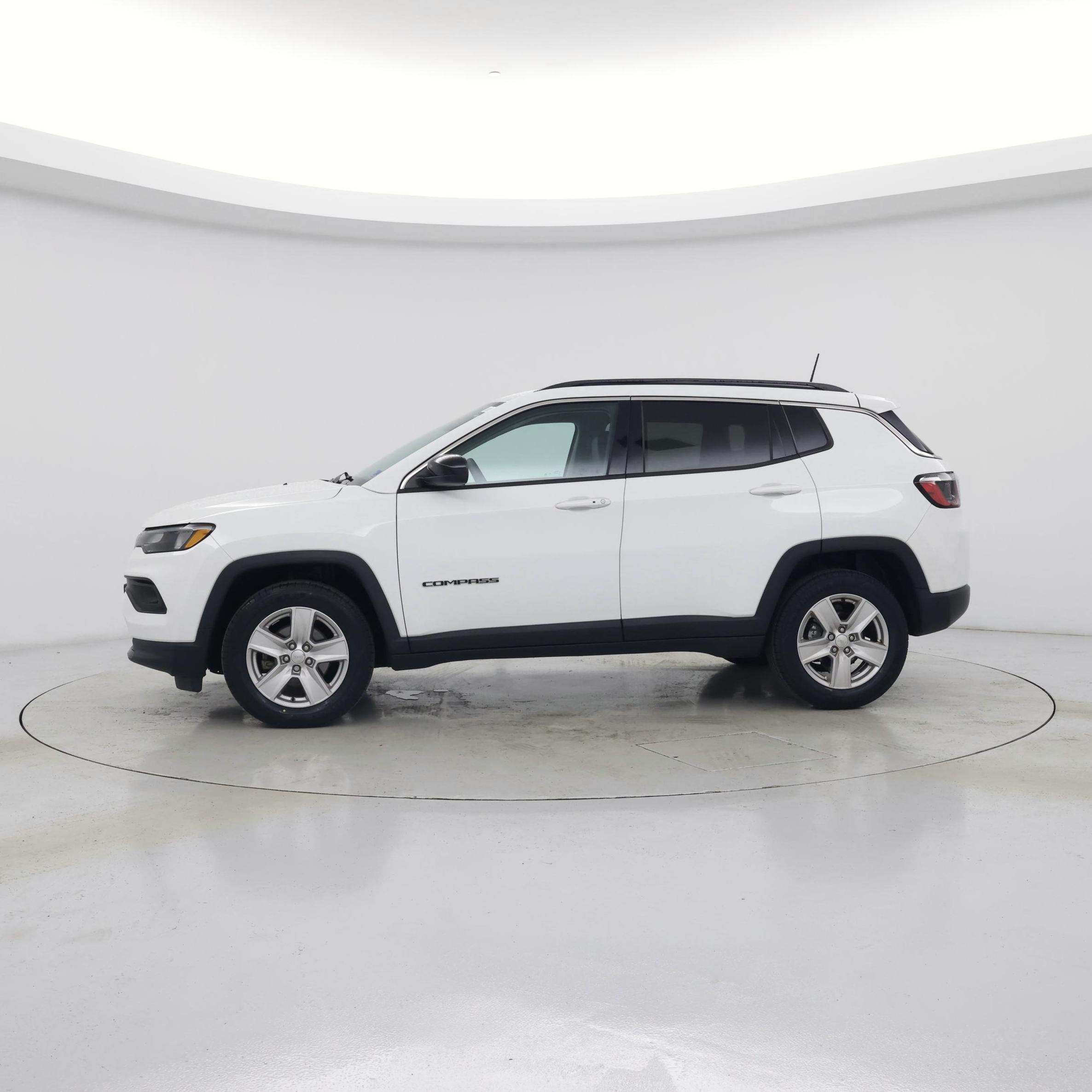 Thumbnail: 2022 Jeep Compass - 3