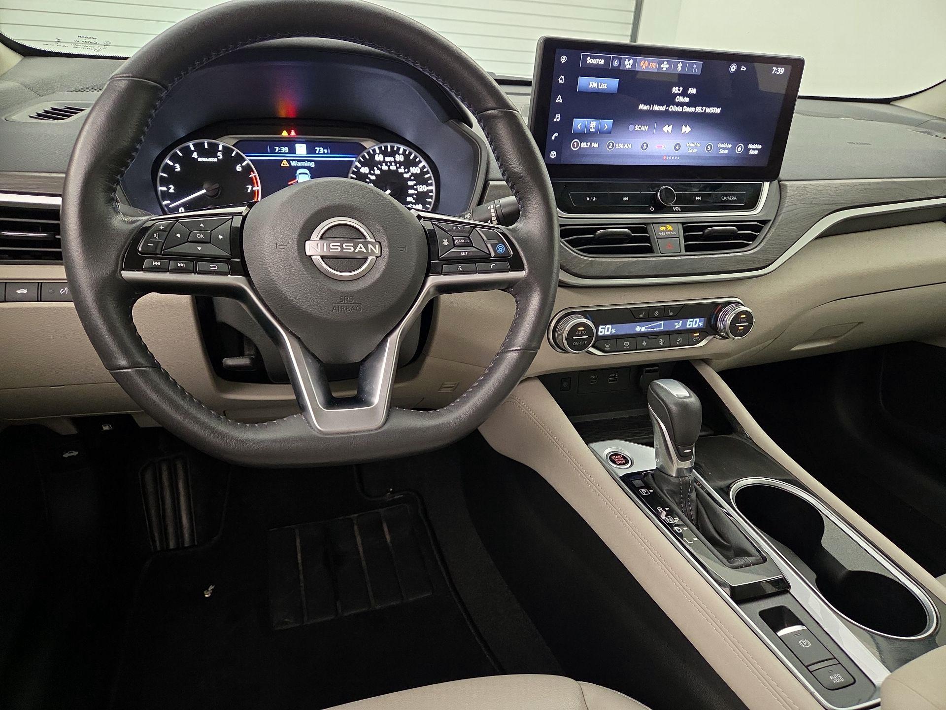 Thumbnail: 2023 Nissan Altima - 10