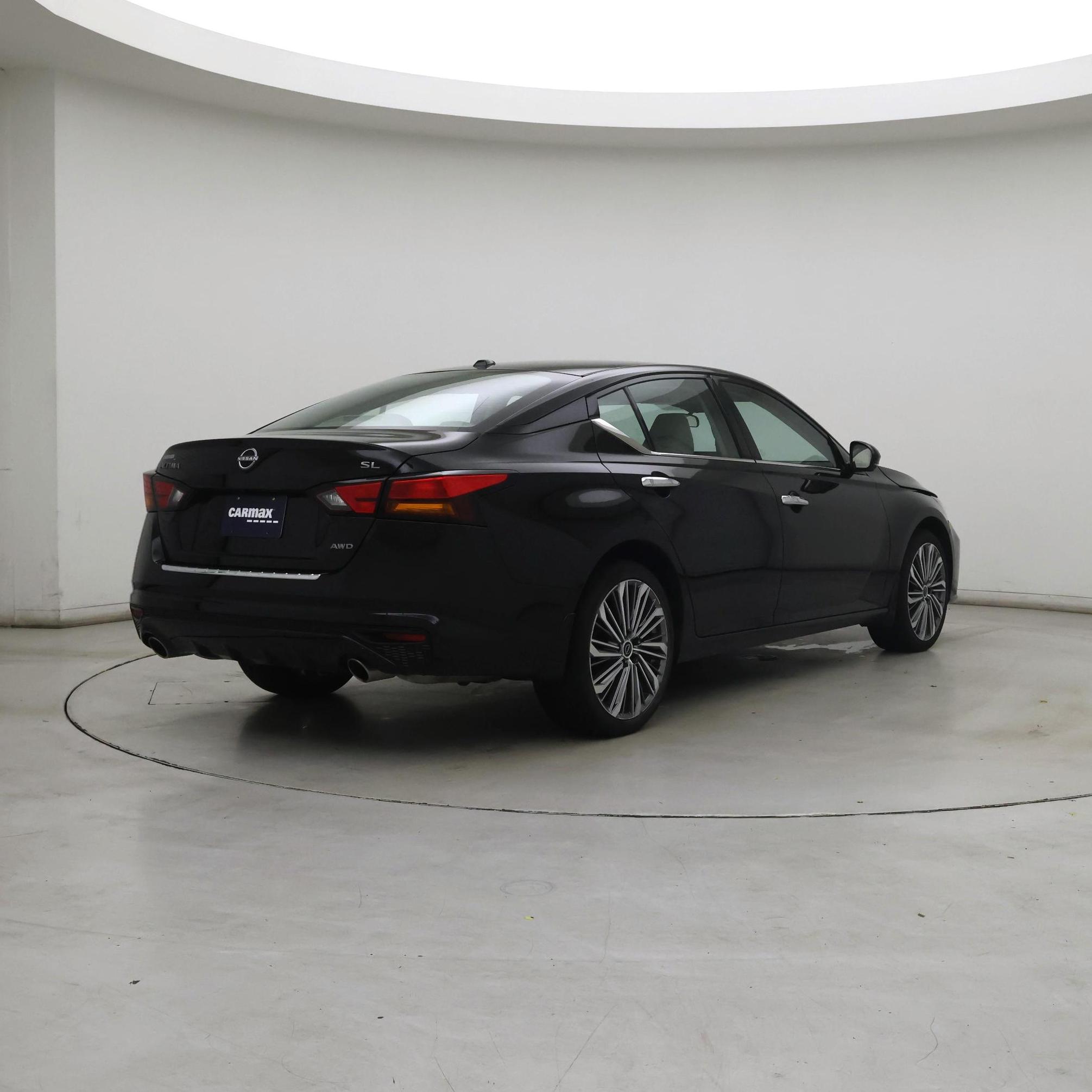 Thumbnail: 2023 Nissan Altima - 8