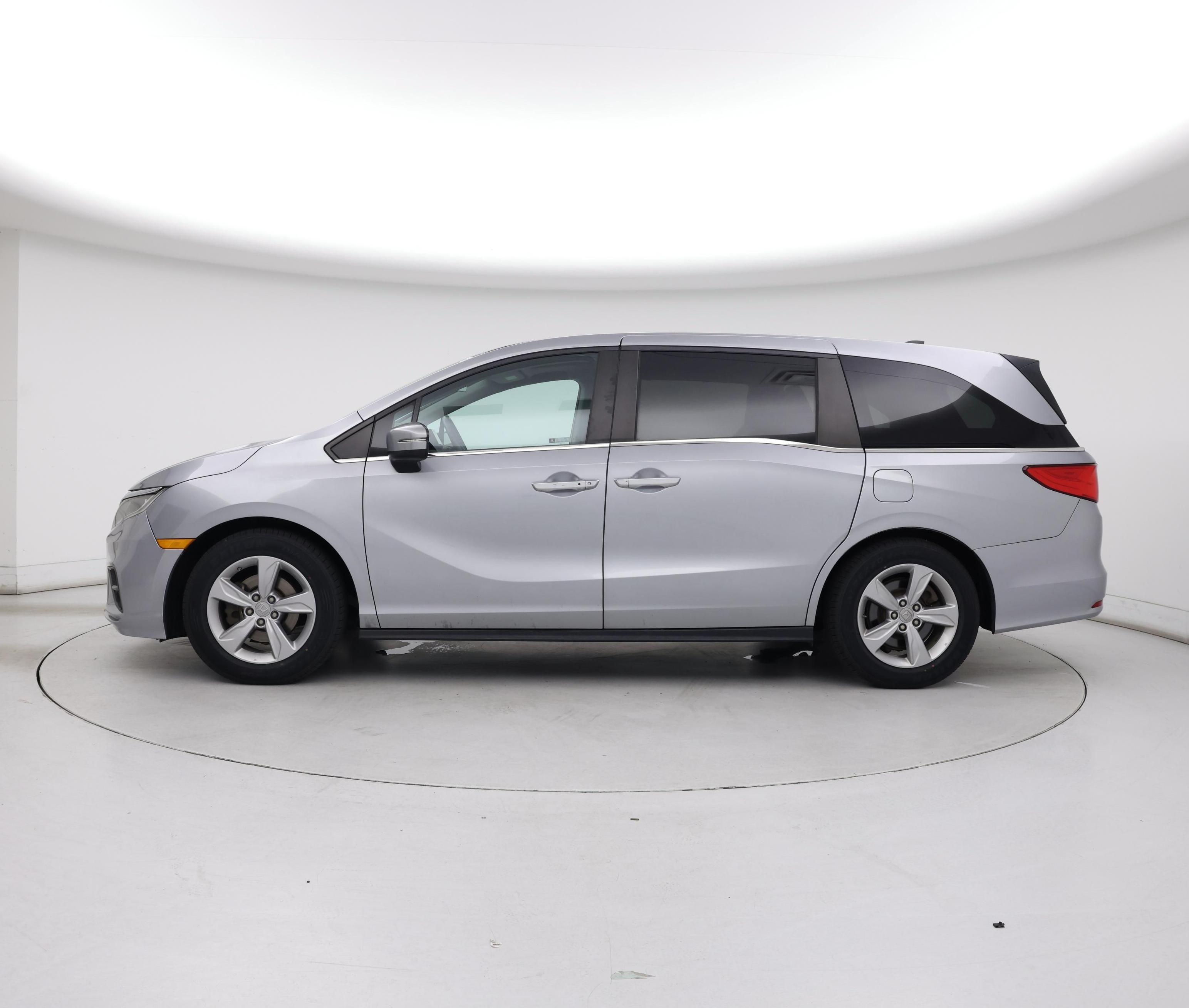 Thumbnail: 2020 Honda Odyssey - 3