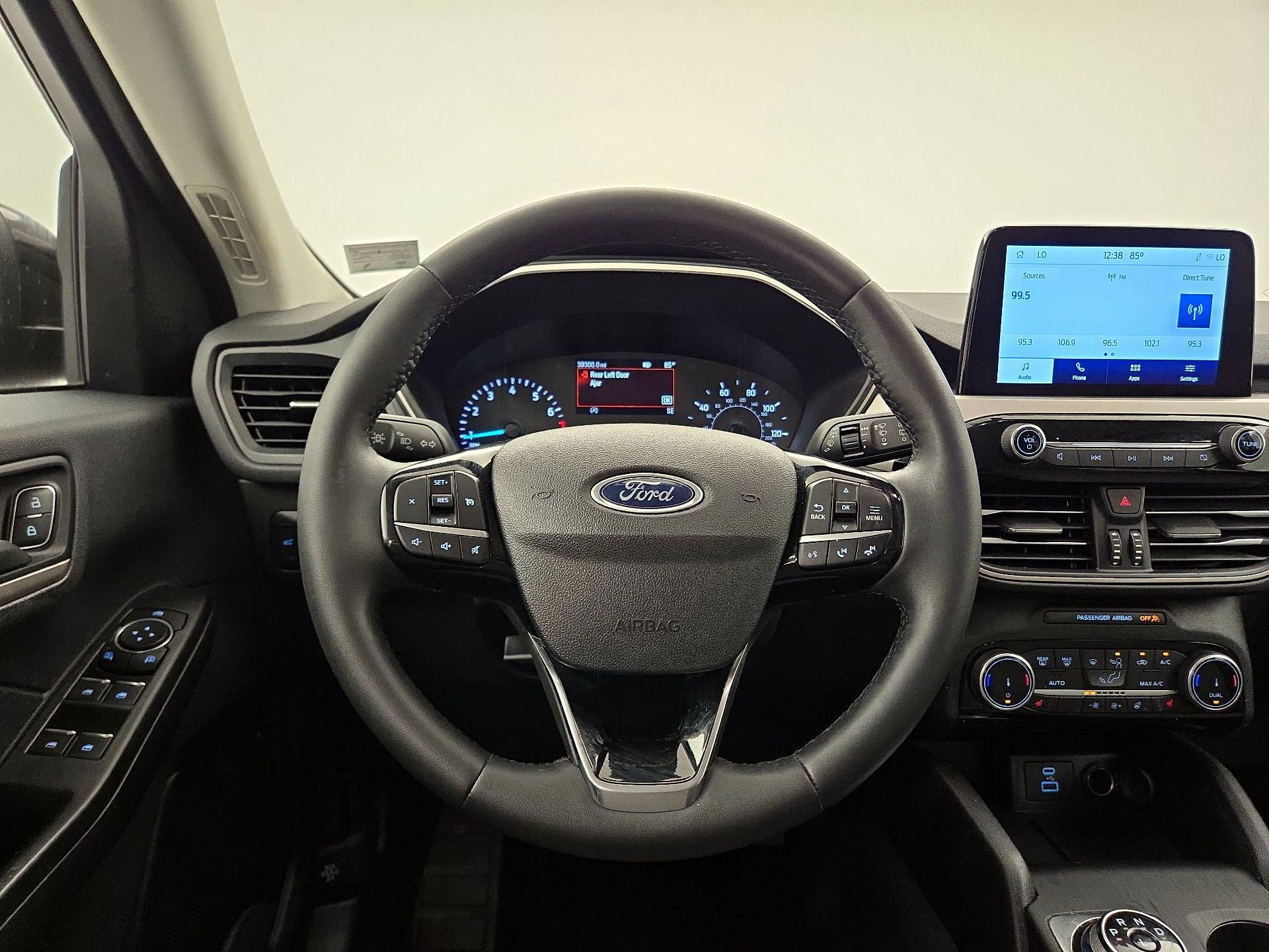 Thumbnail: 2022 Ford Escape - 10