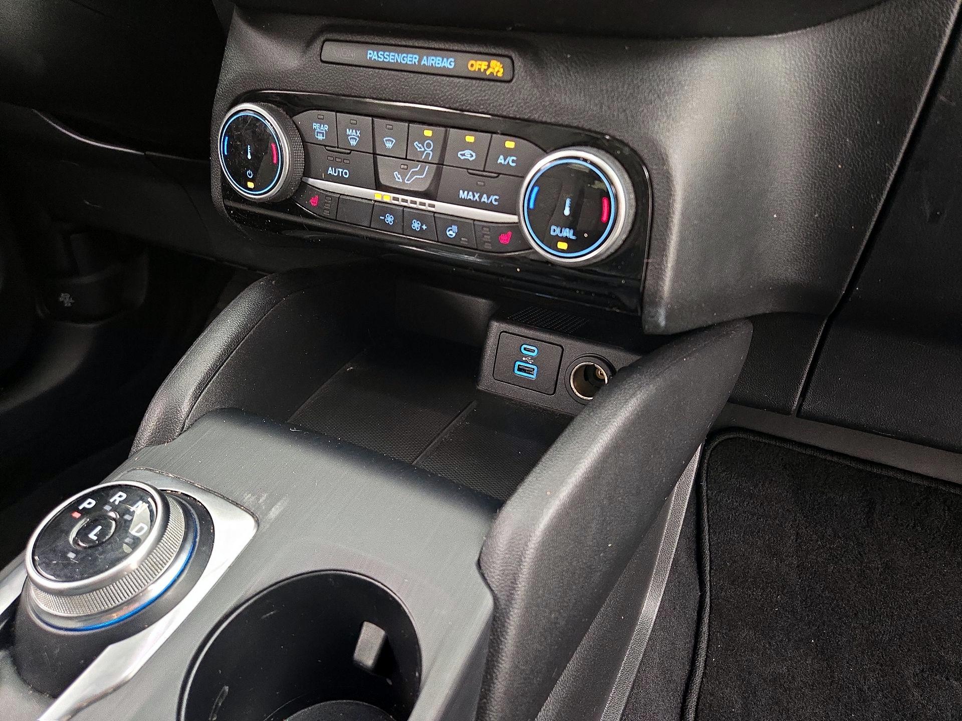 Thumbnail: 2022 Ford Escape - 18