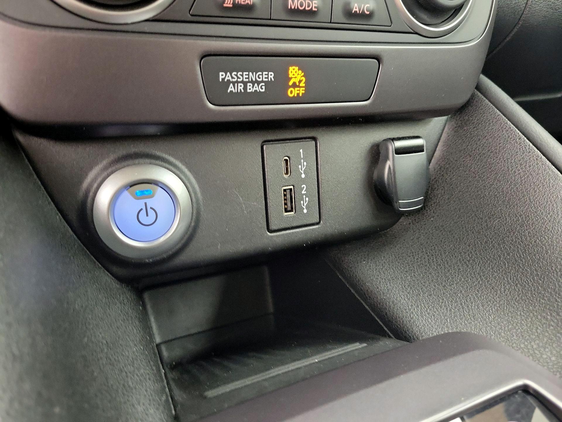 Thumbnail: 2024 Nissan Leaf - 18