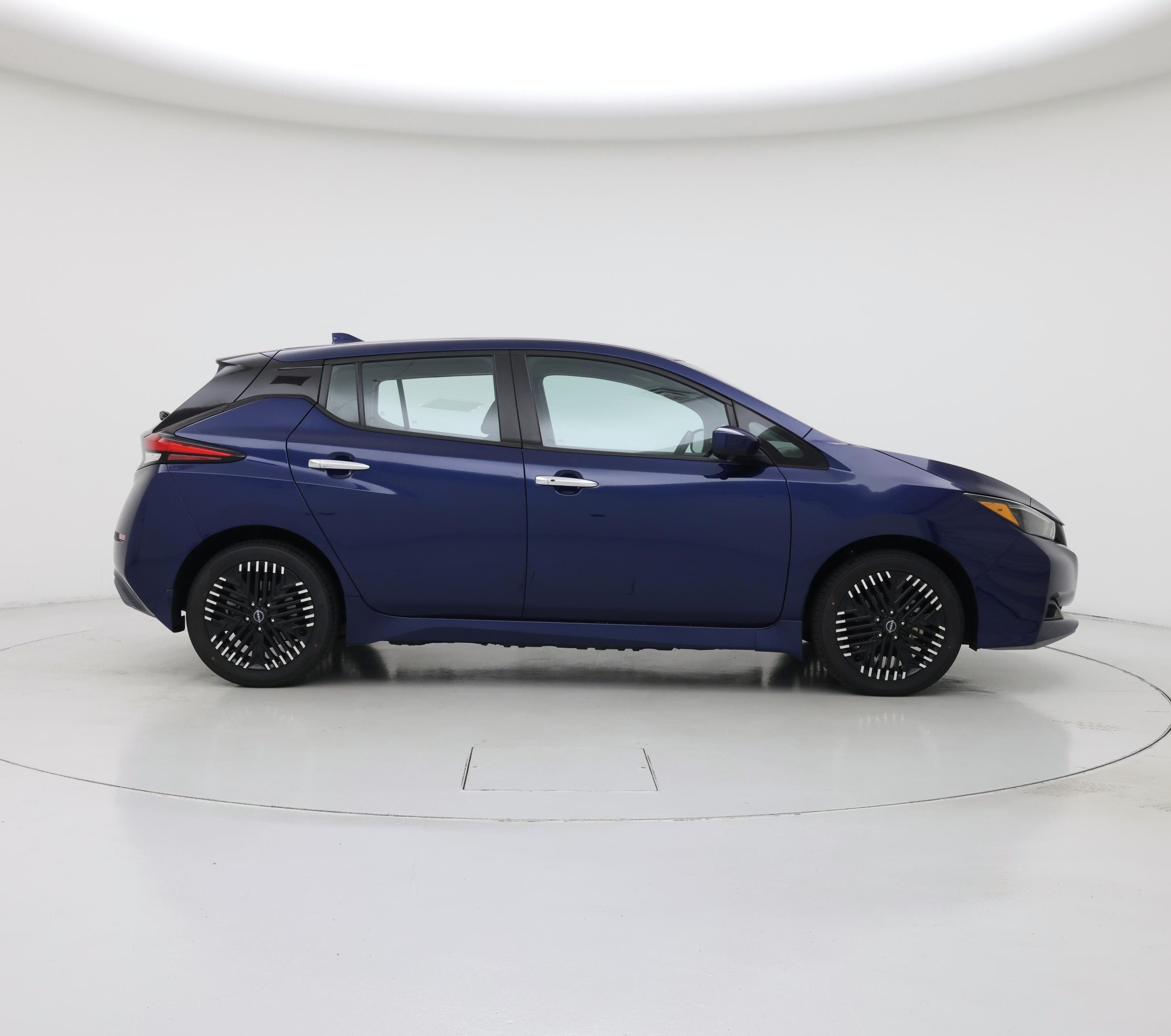Thumbnail: 2024 Nissan Leaf - 7