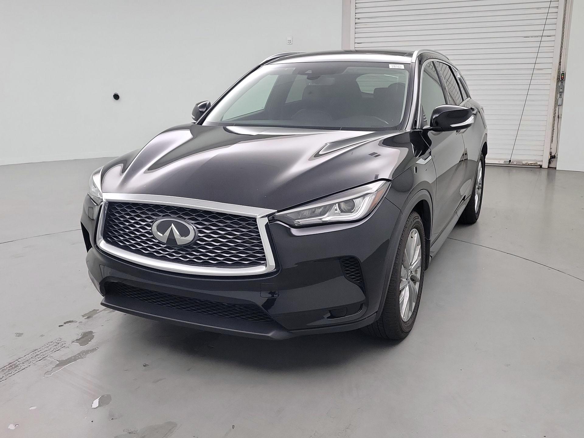 Thumbnail: 2023 INFINITI QX50 - 3