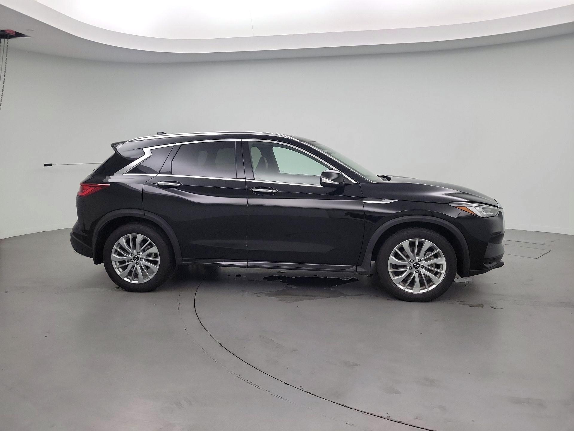 Thumbnail: 2023 INFINITI QX50 - 4