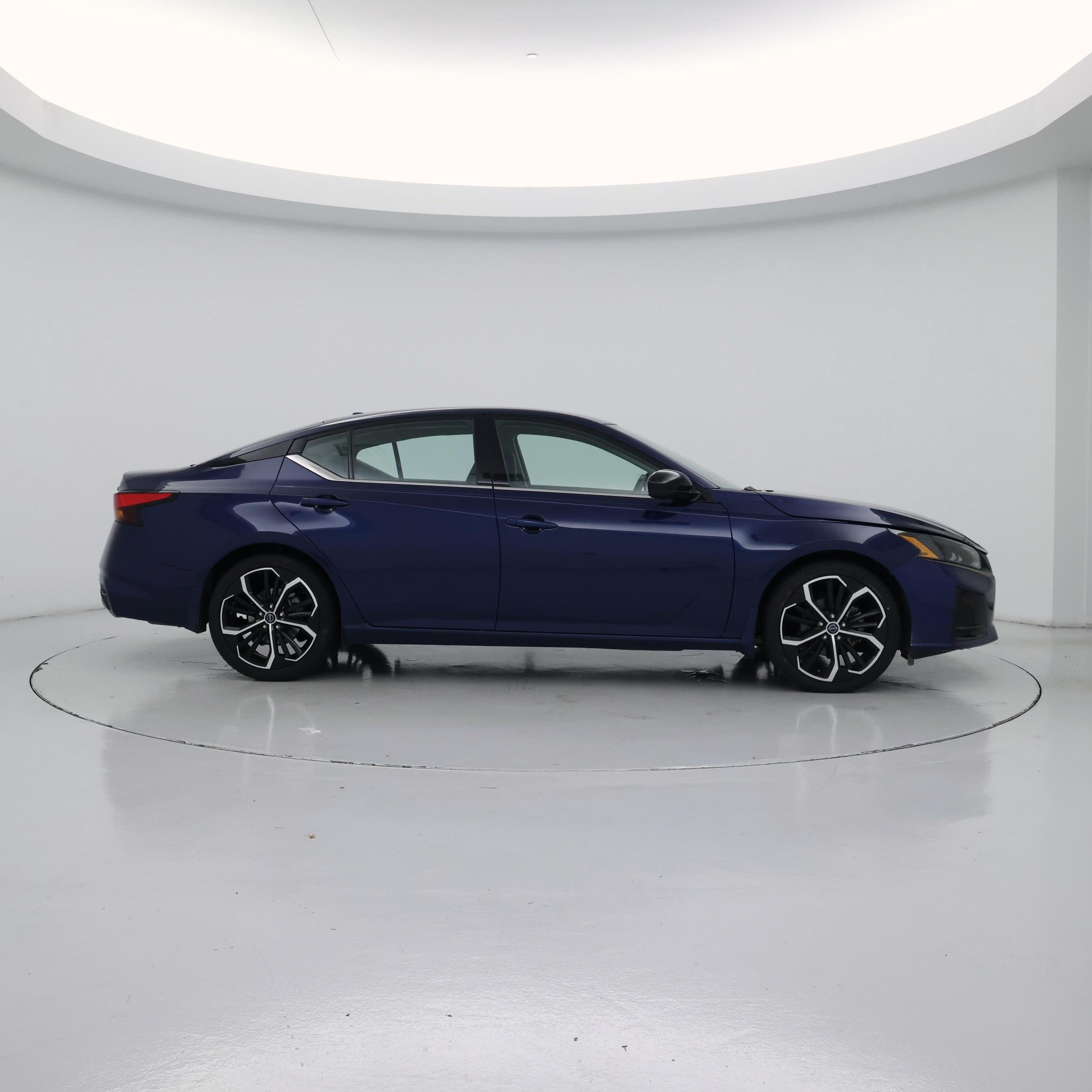 Thumbnail: 2023 Nissan Altima - 7