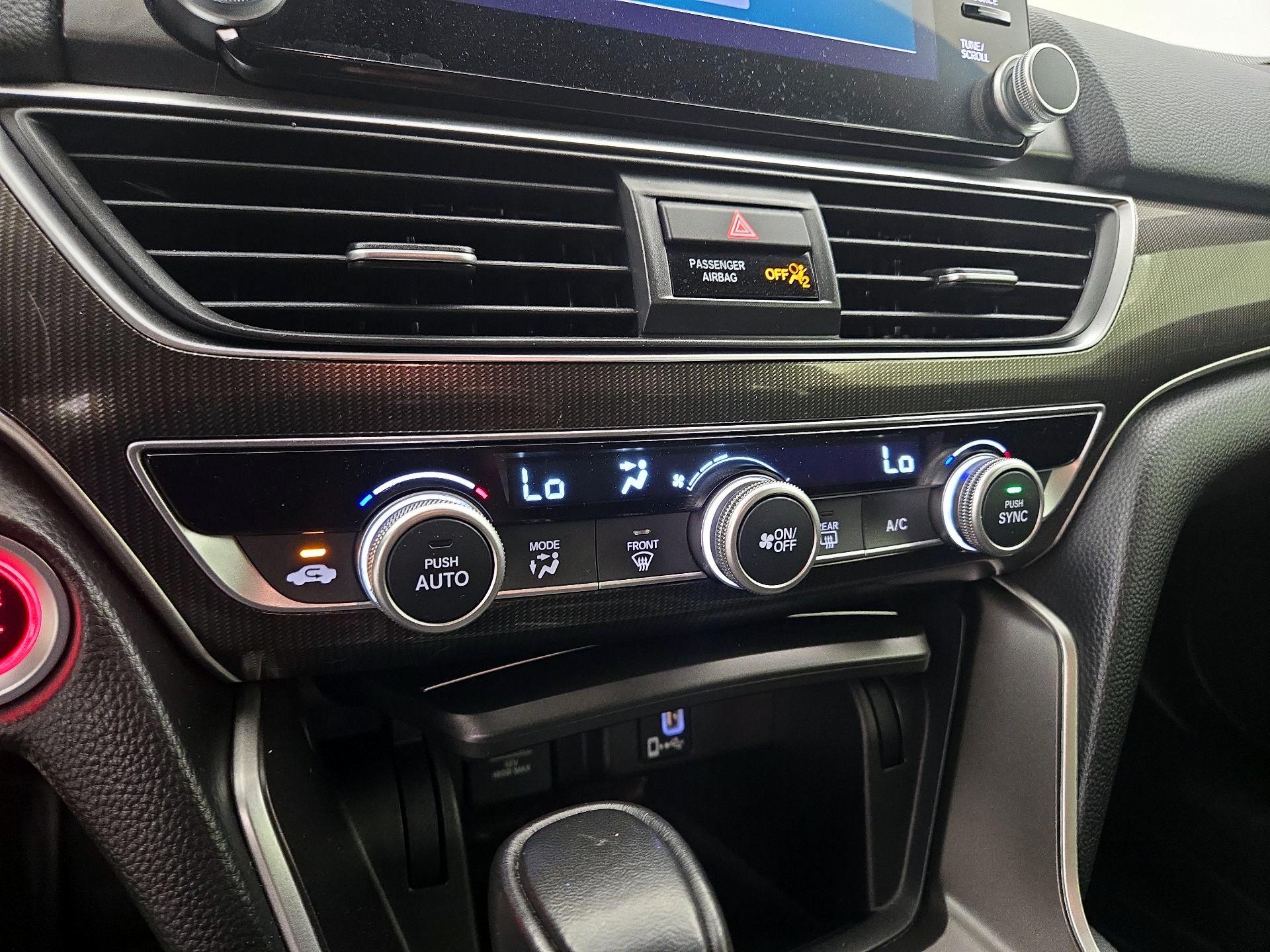 Thumbnail: 2018 Honda Accord - 16