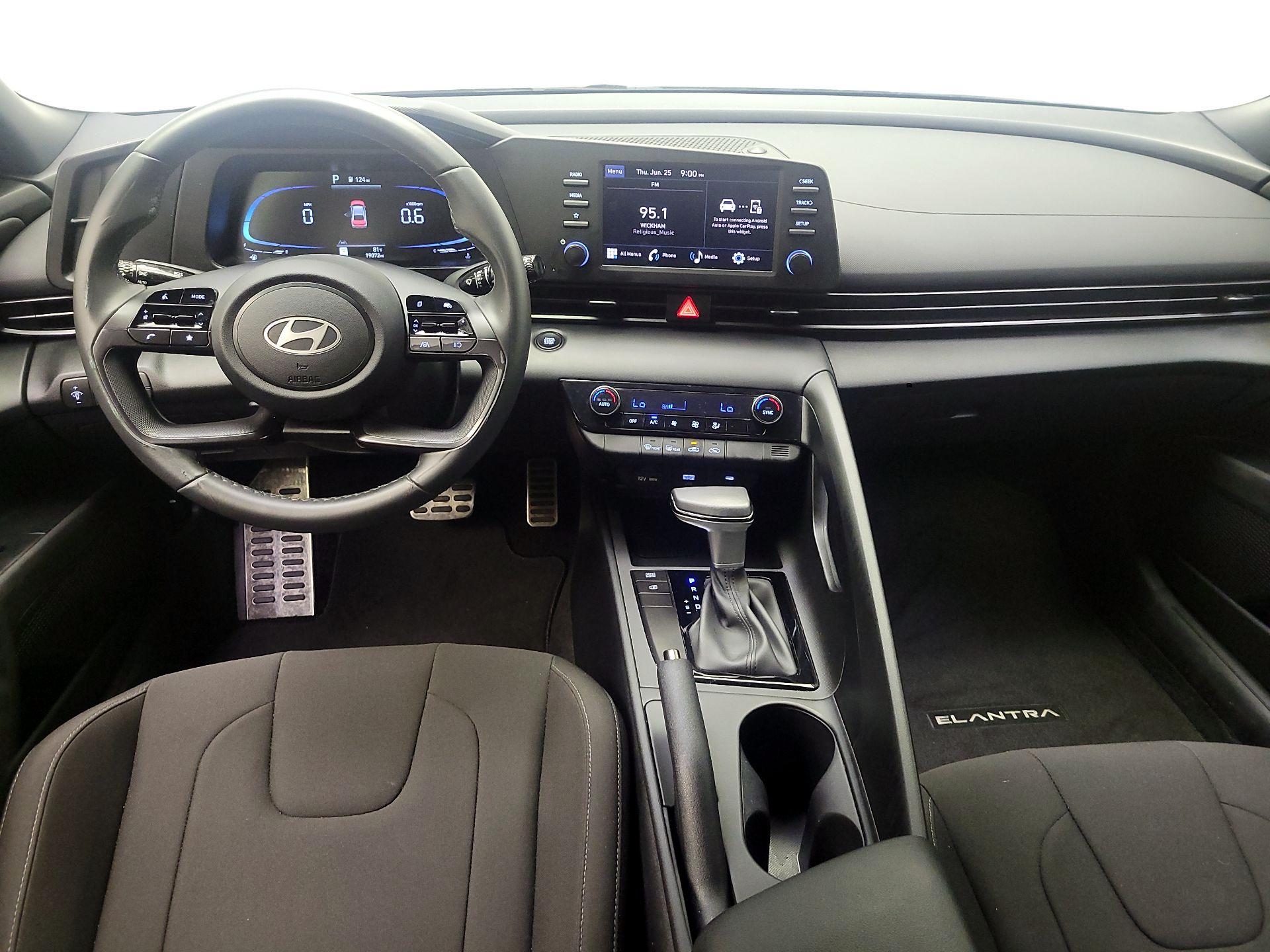 Thumbnail: 2025 Hyundai Elantra - 9