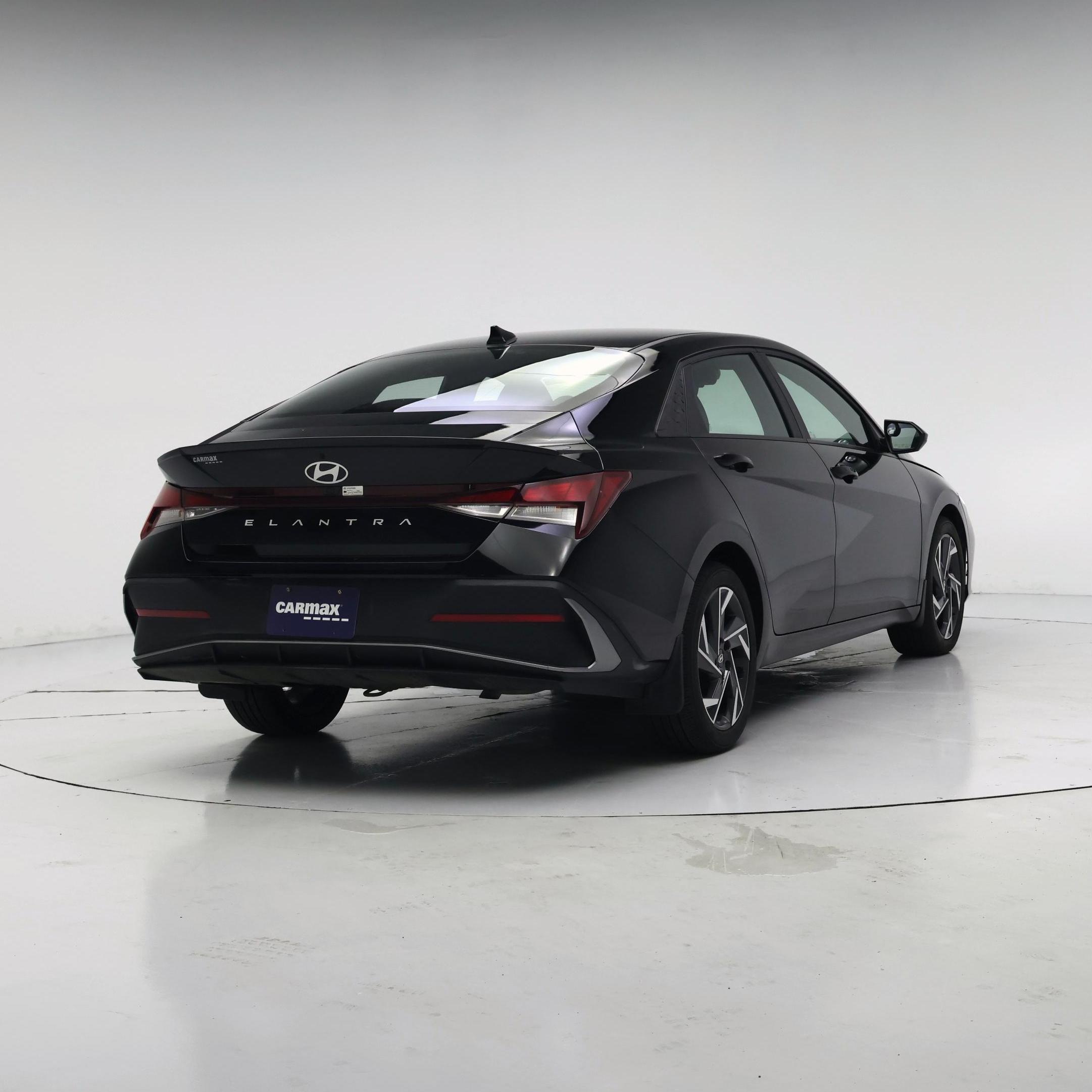 Thumbnail: 2025 Hyundai Elantra - 8
