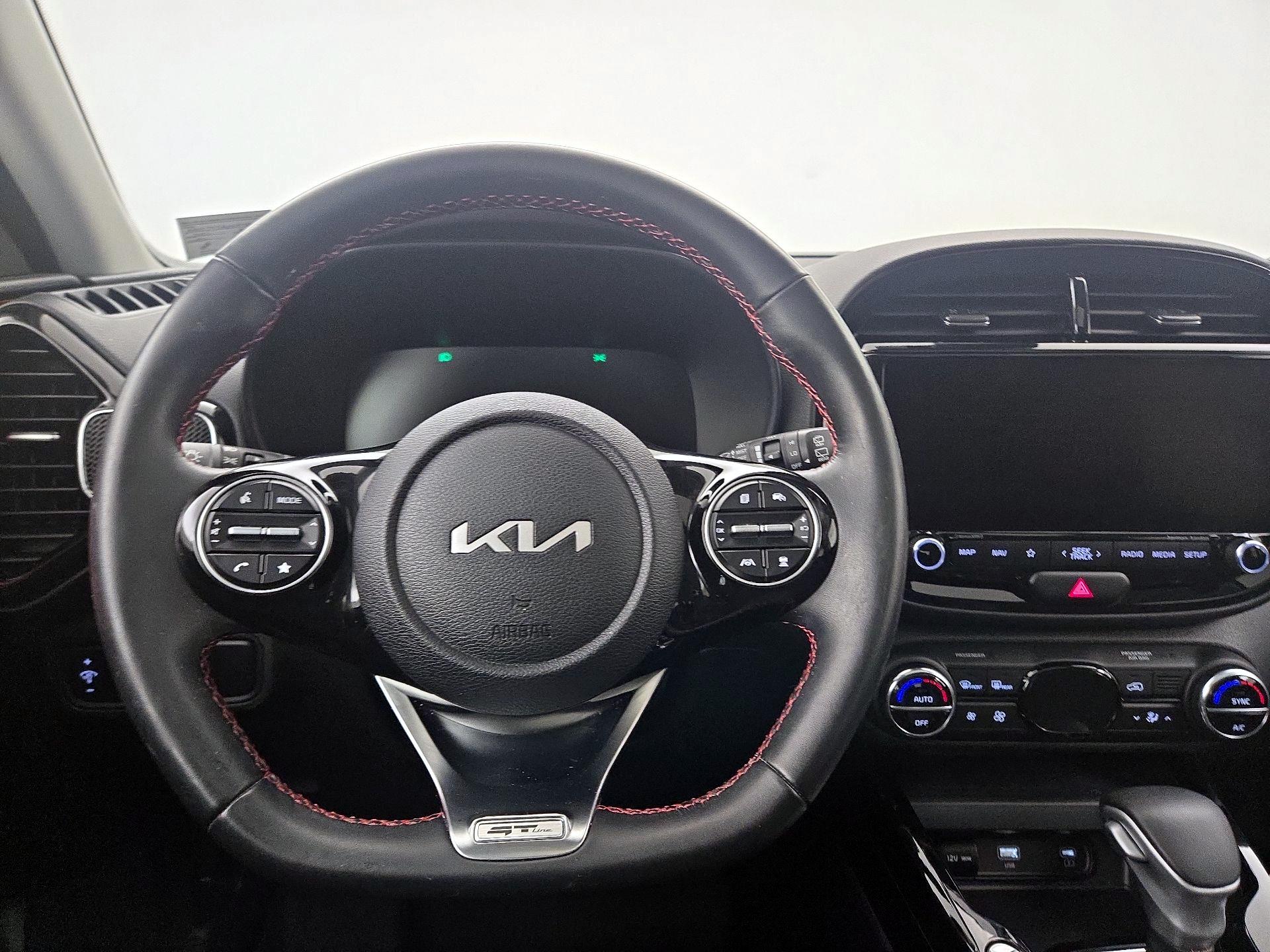 Thumbnail: 2023 Kia Soul - 10