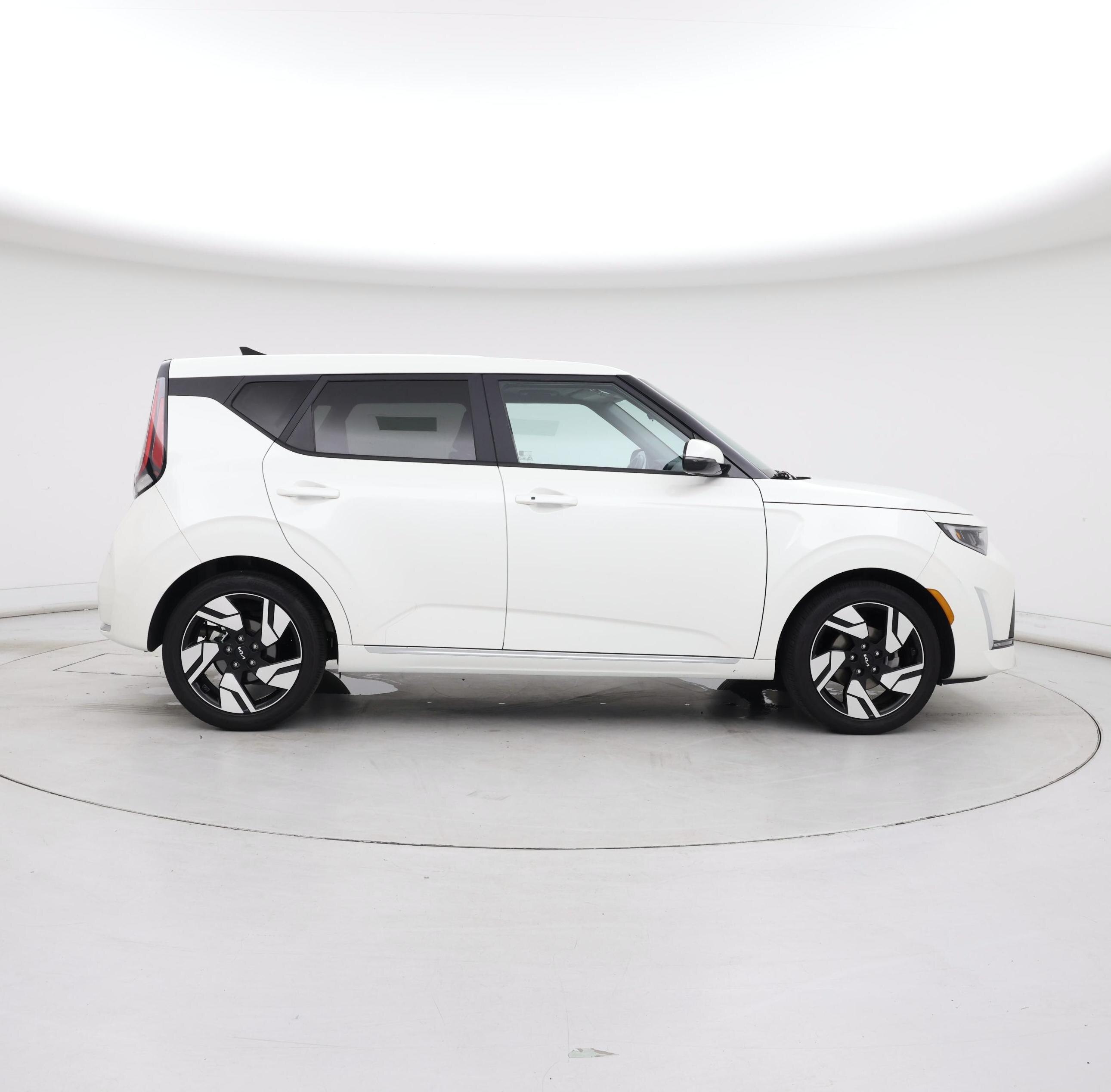 Thumbnail: 2023 Kia Soul - 7