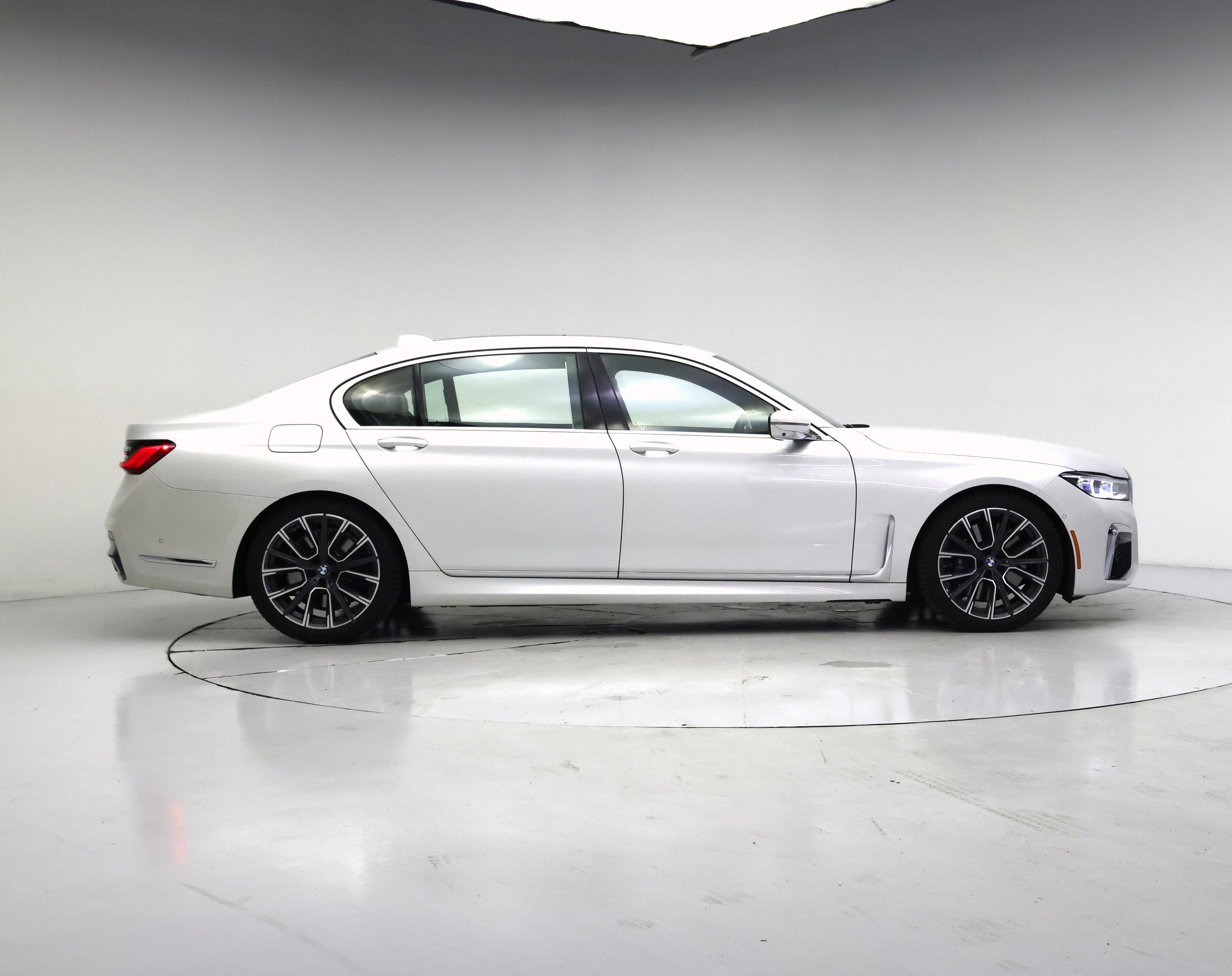 Thumbnail: 2020 BMW 7 Series - 7
