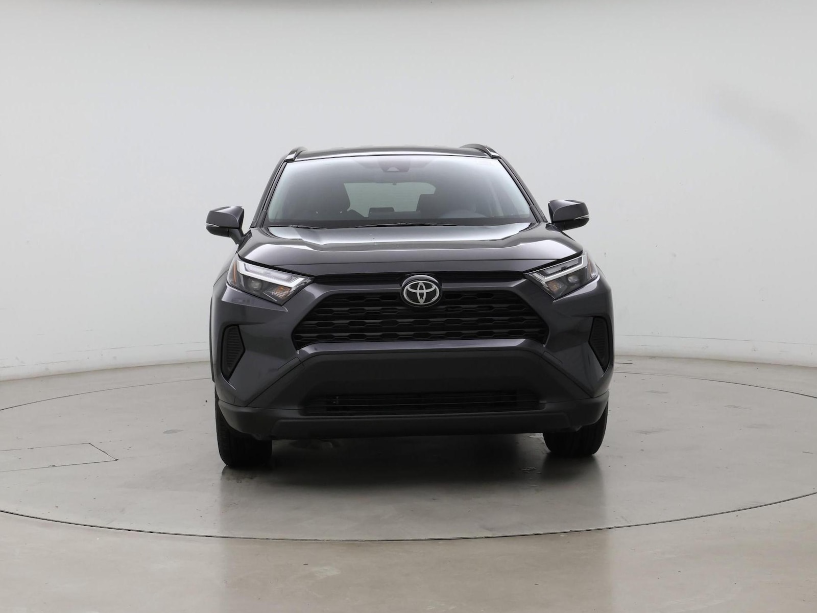 2025 Toyota RAV4 XLE - Photo 6