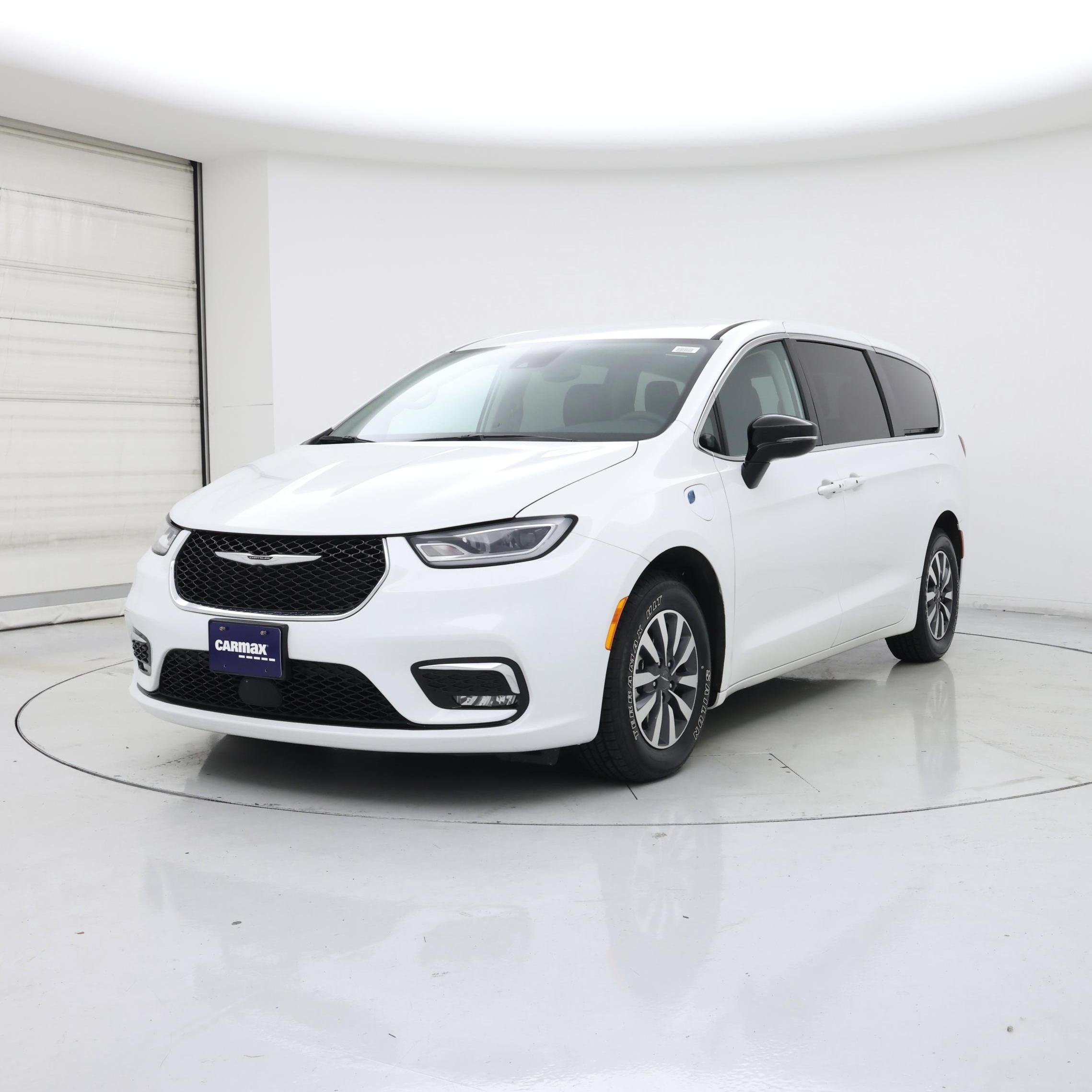 Thumbnail: 2024 Chrysler Pacifica - 4
