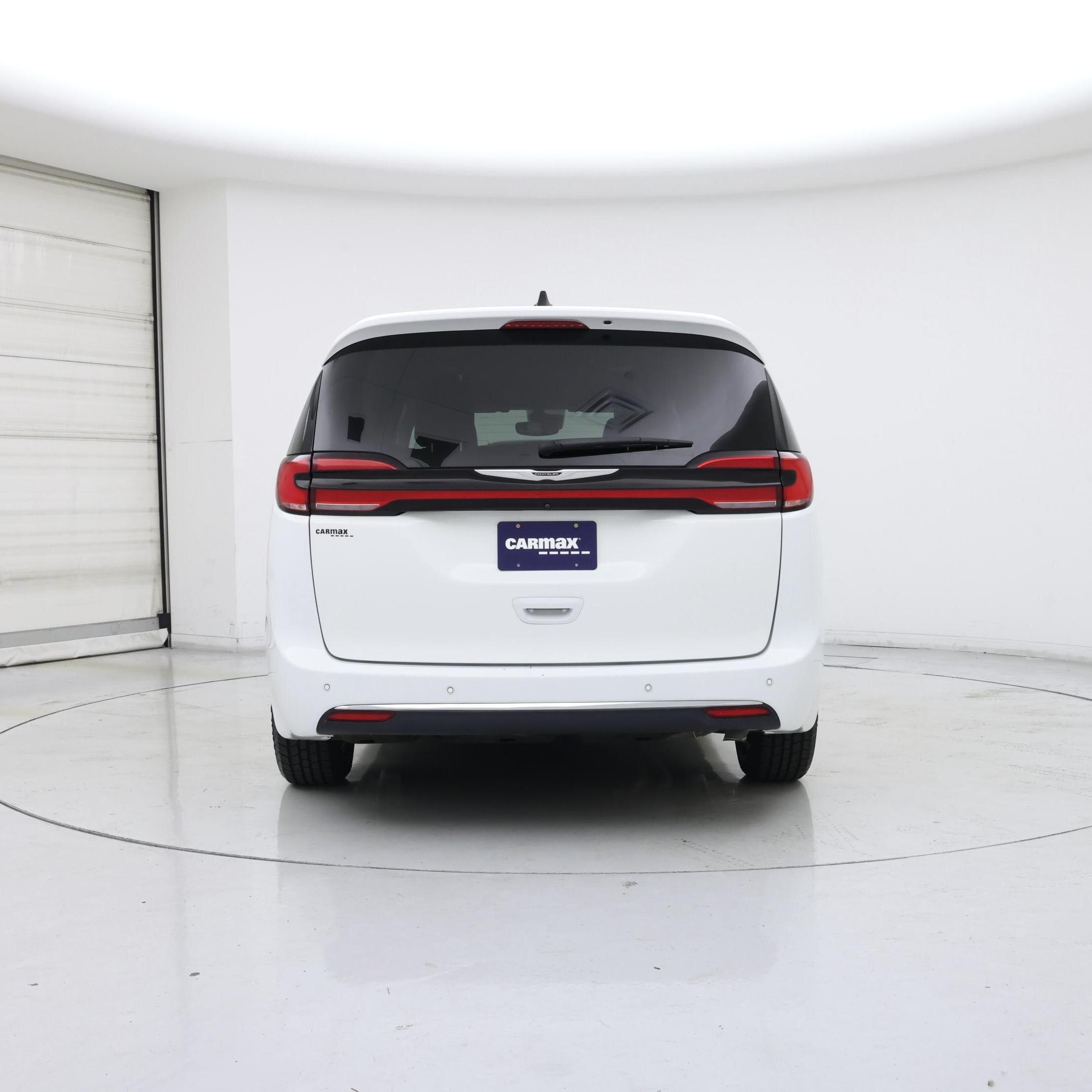 Thumbnail: 2024 Chrysler Pacifica - 6