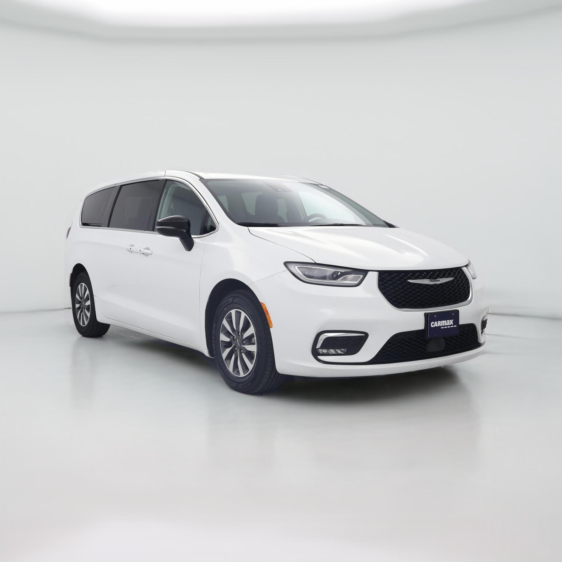 Thumbnail: 2024 Chrysler Pacifica - 1