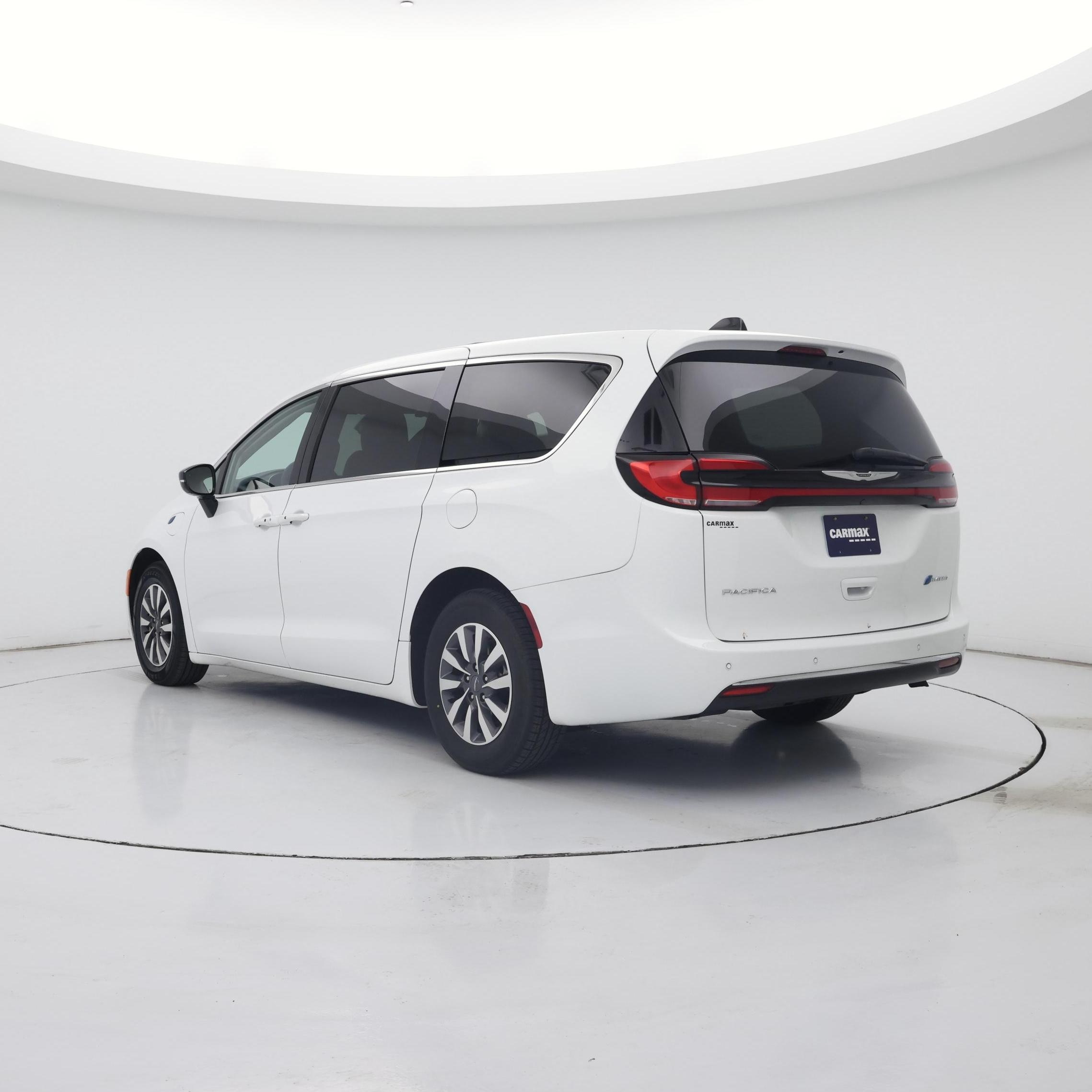 Thumbnail: 2024 Chrysler Pacifica - 2