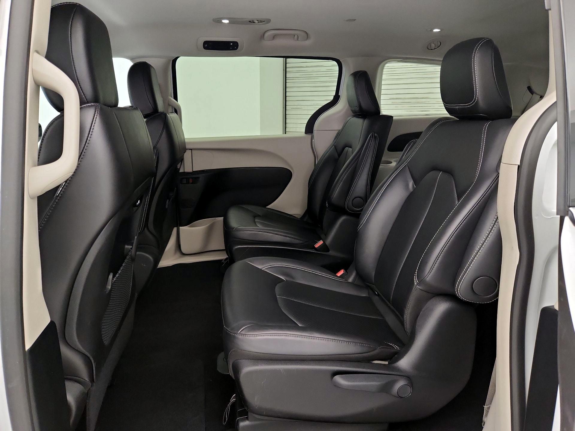 Thumbnail: 2024 Chrysler Pacifica - 20