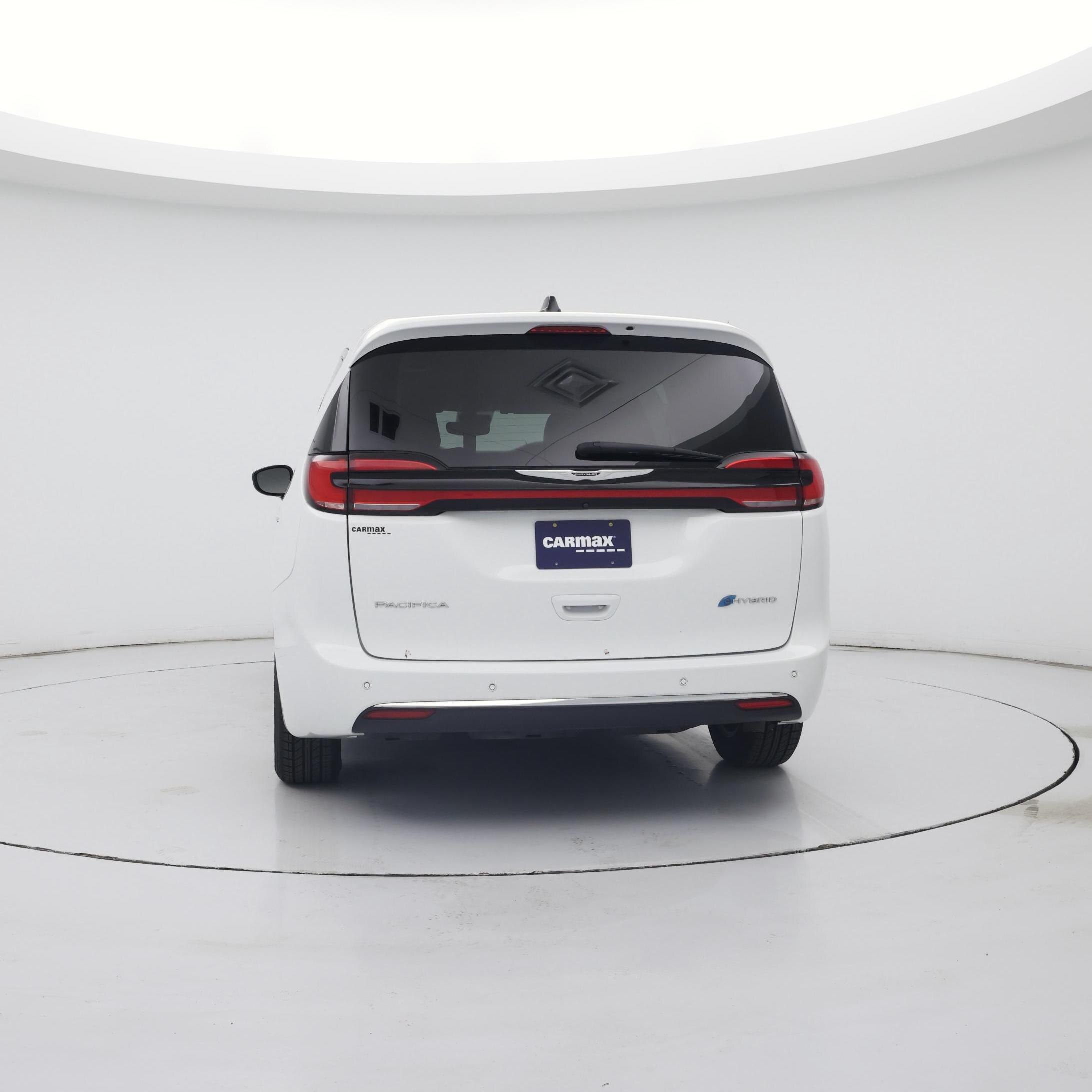 Thumbnail: 2024 Chrysler Pacifica - 6