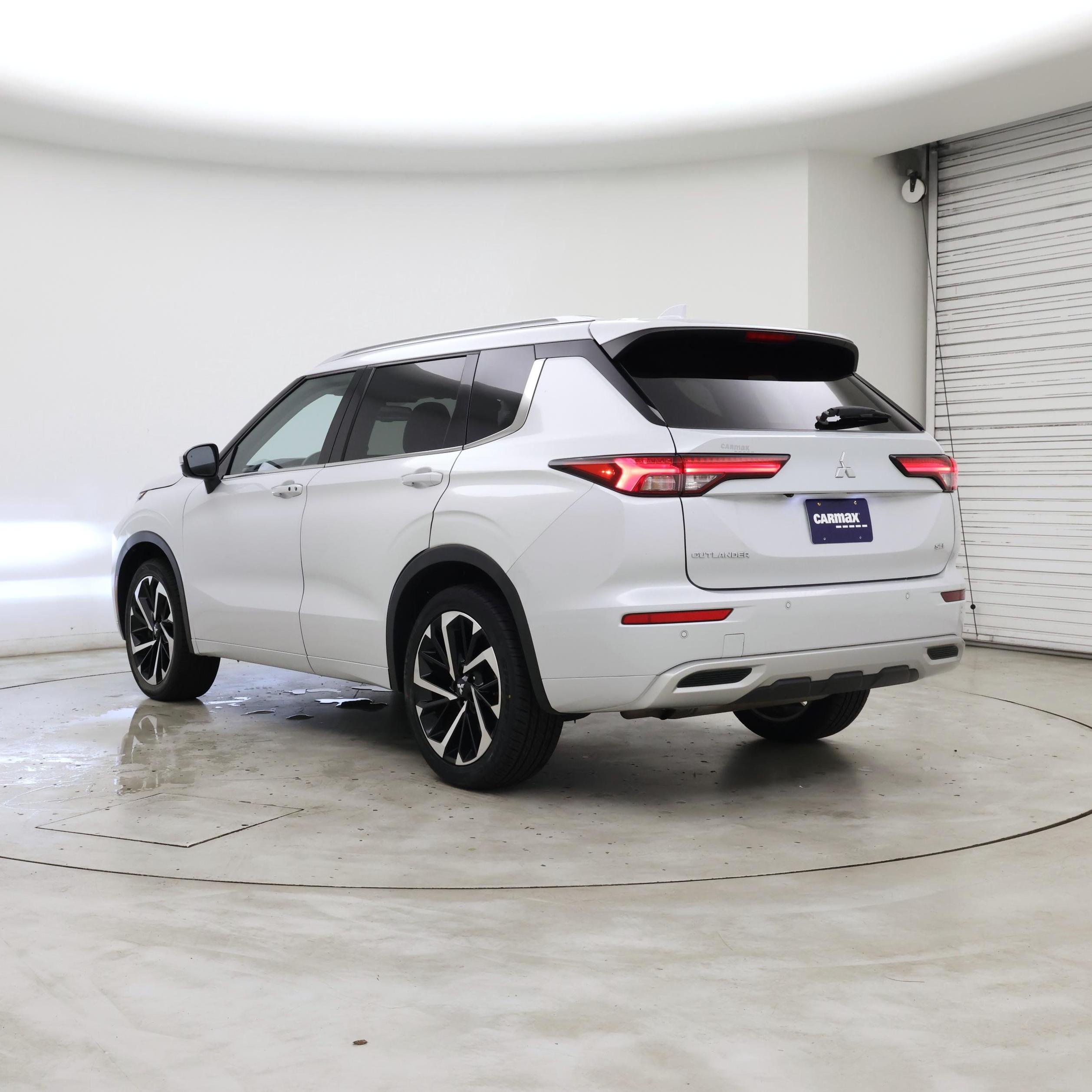 Thumbnail: 2024 Mitsubishi Outlander - 2