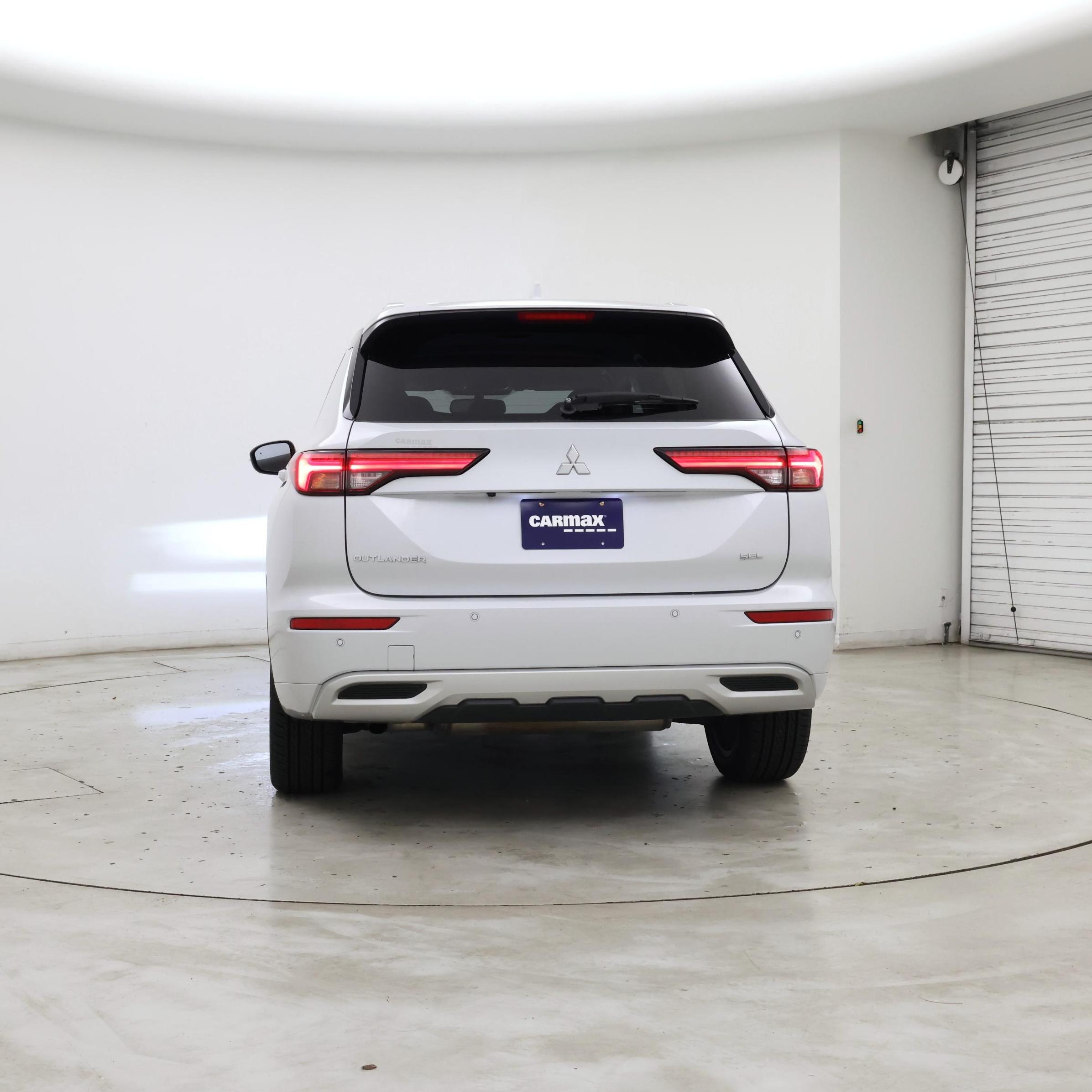 Thumbnail: 2024 Mitsubishi Outlander - 6