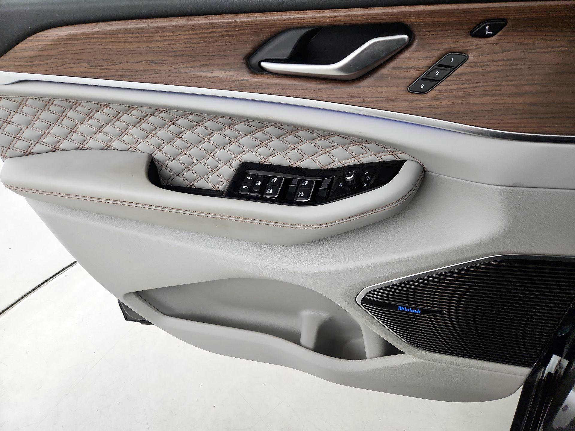 Thumbnail: 2022 Jeep Grand Cherokee - 12