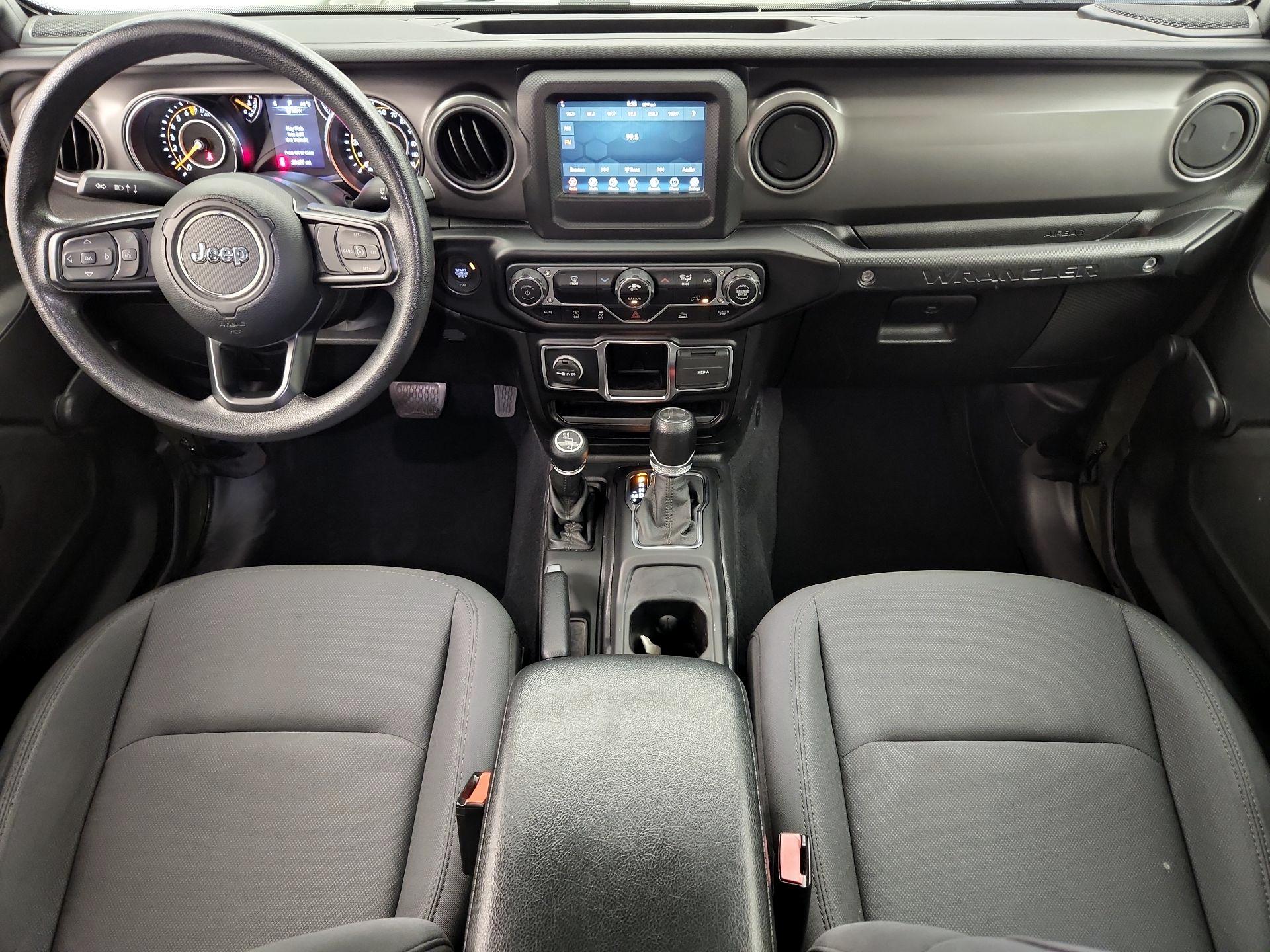 Thumbnail: 2022 Jeep Wrangler - 9