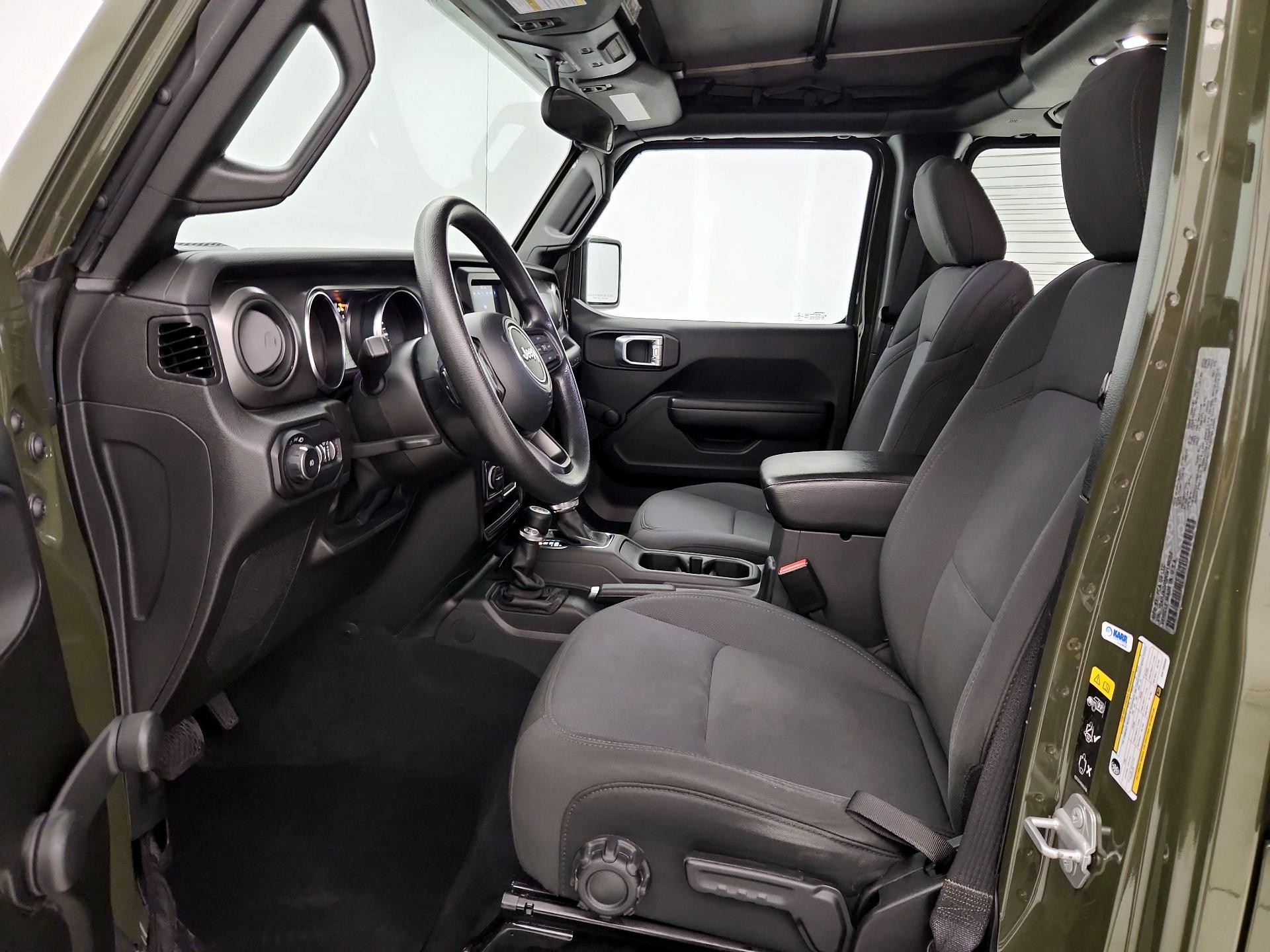 Thumbnail: 2022 Jeep Wrangler - 11