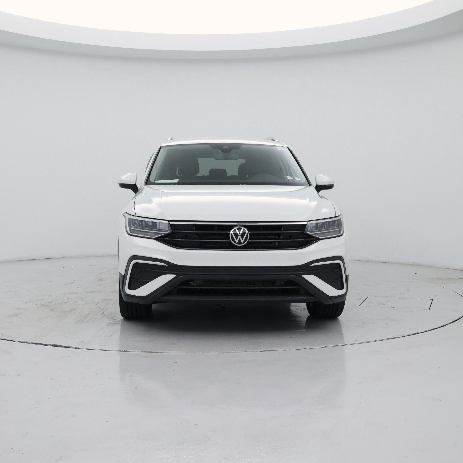 Thumbnail: 2022 Volkswagen Tiguan - 5