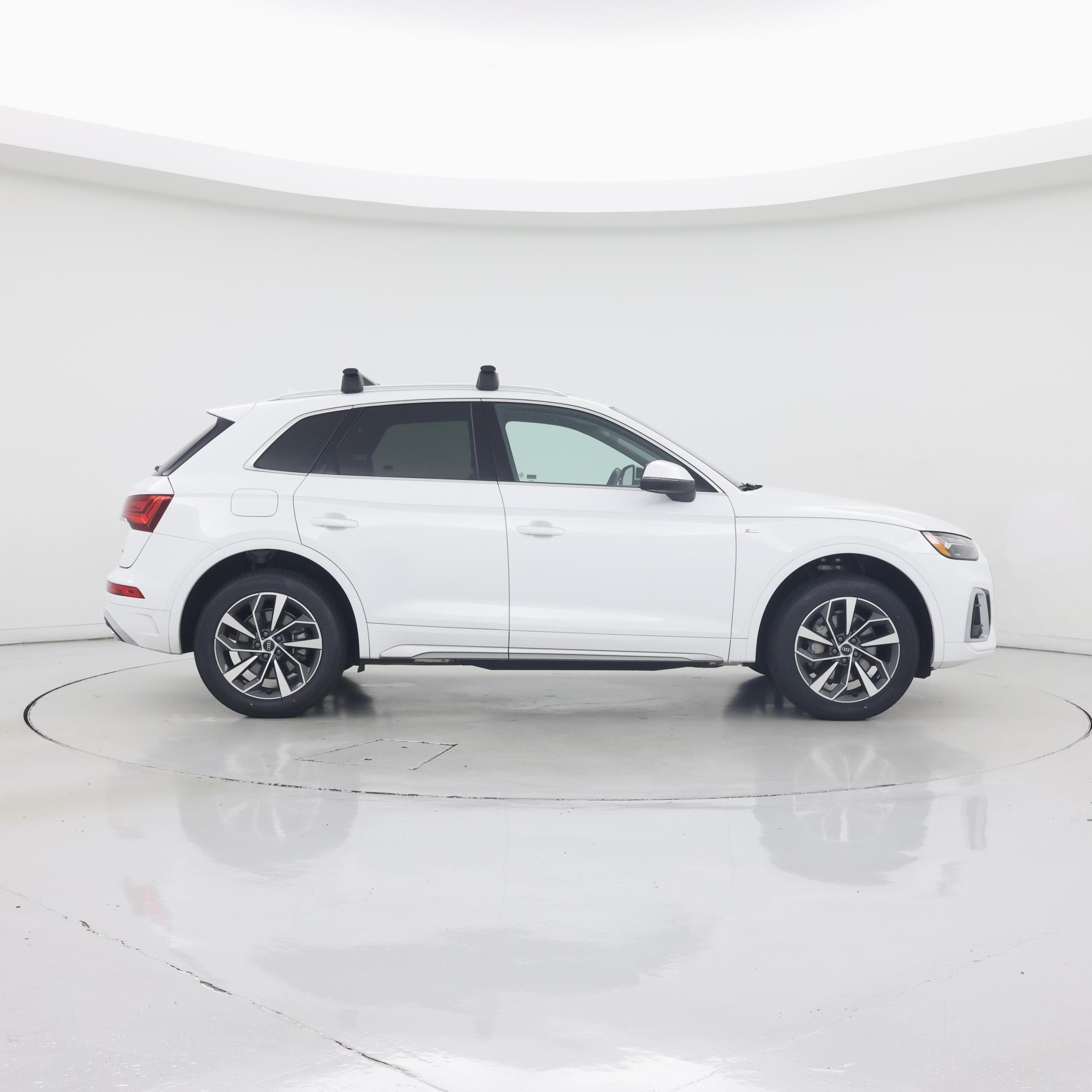 Thumbnail: 2024 Audi Q5 - 7