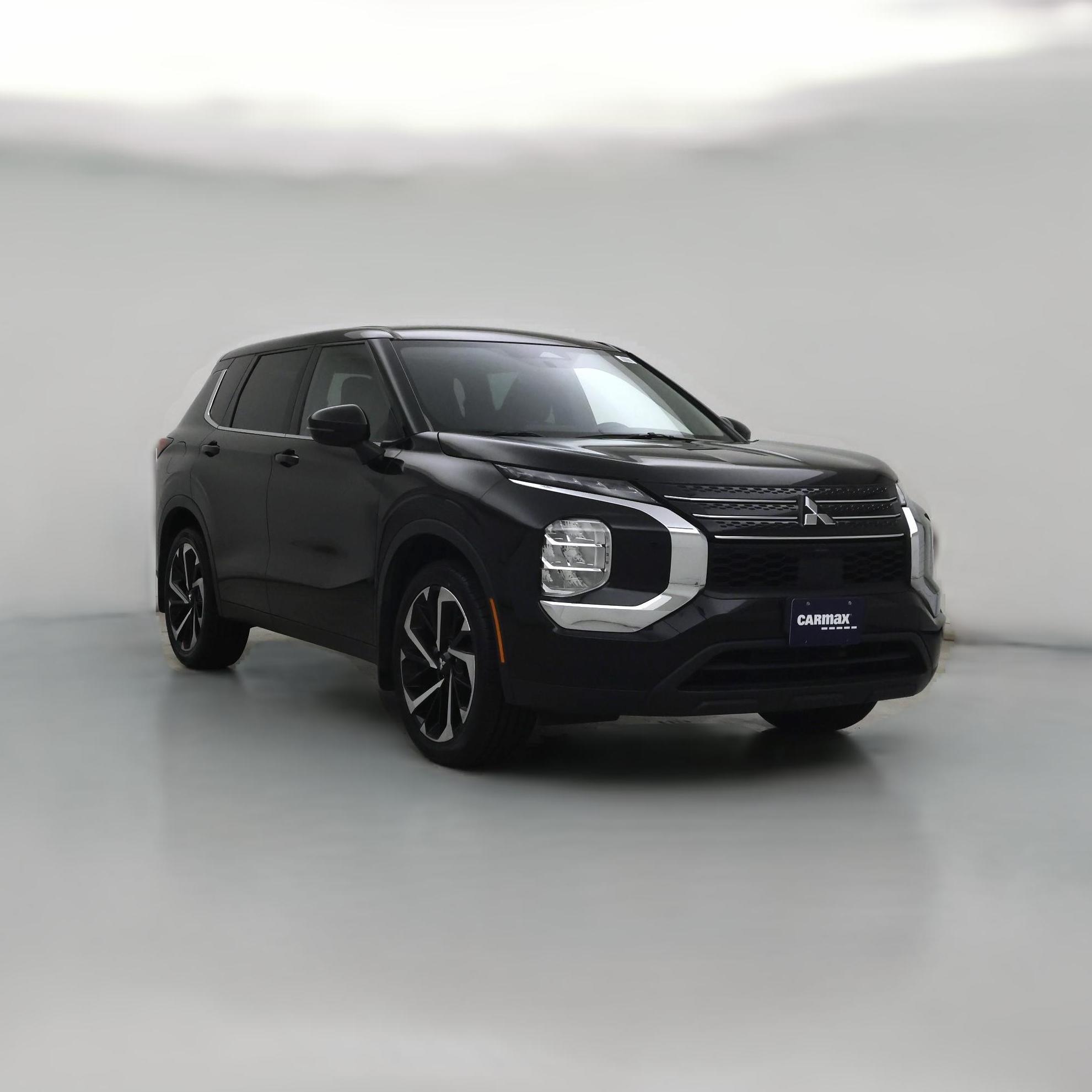 Thumbnail: 2022 Mitsubishi Outlander - 1
