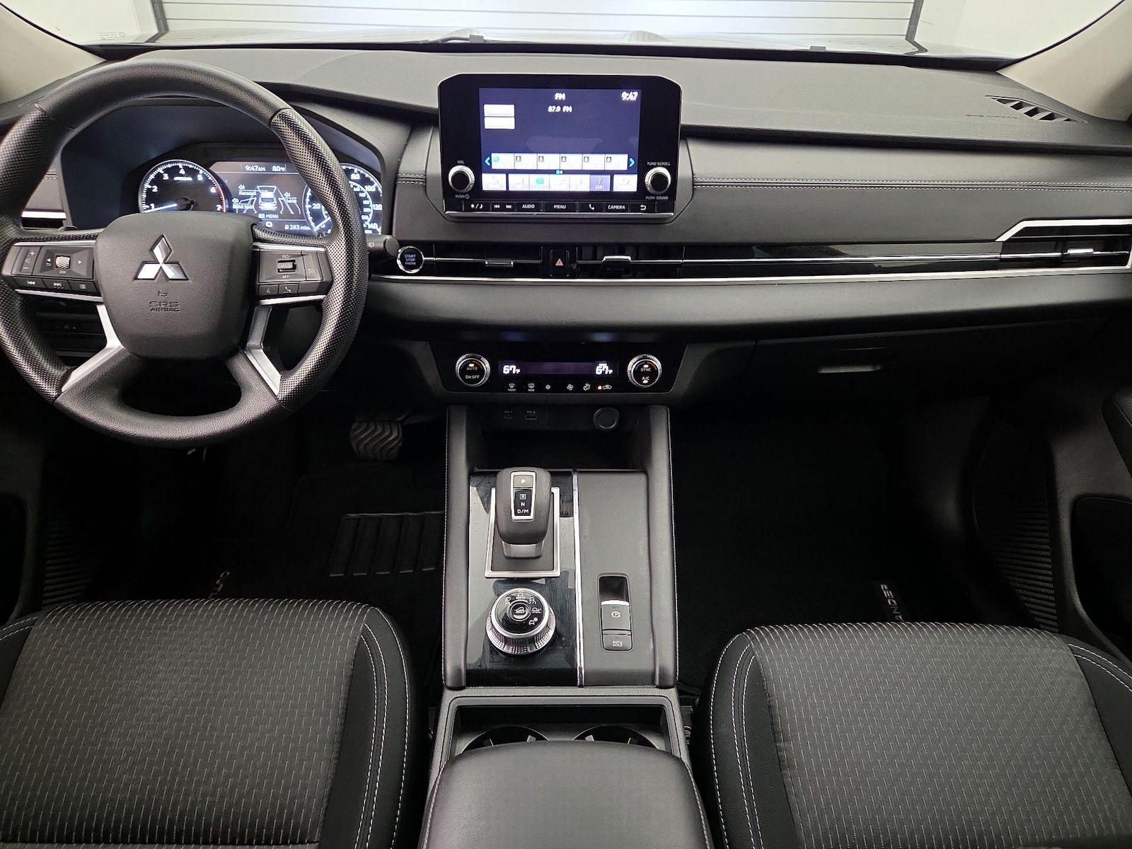 2022 Mitsubishi Outlander ES - Photo 10