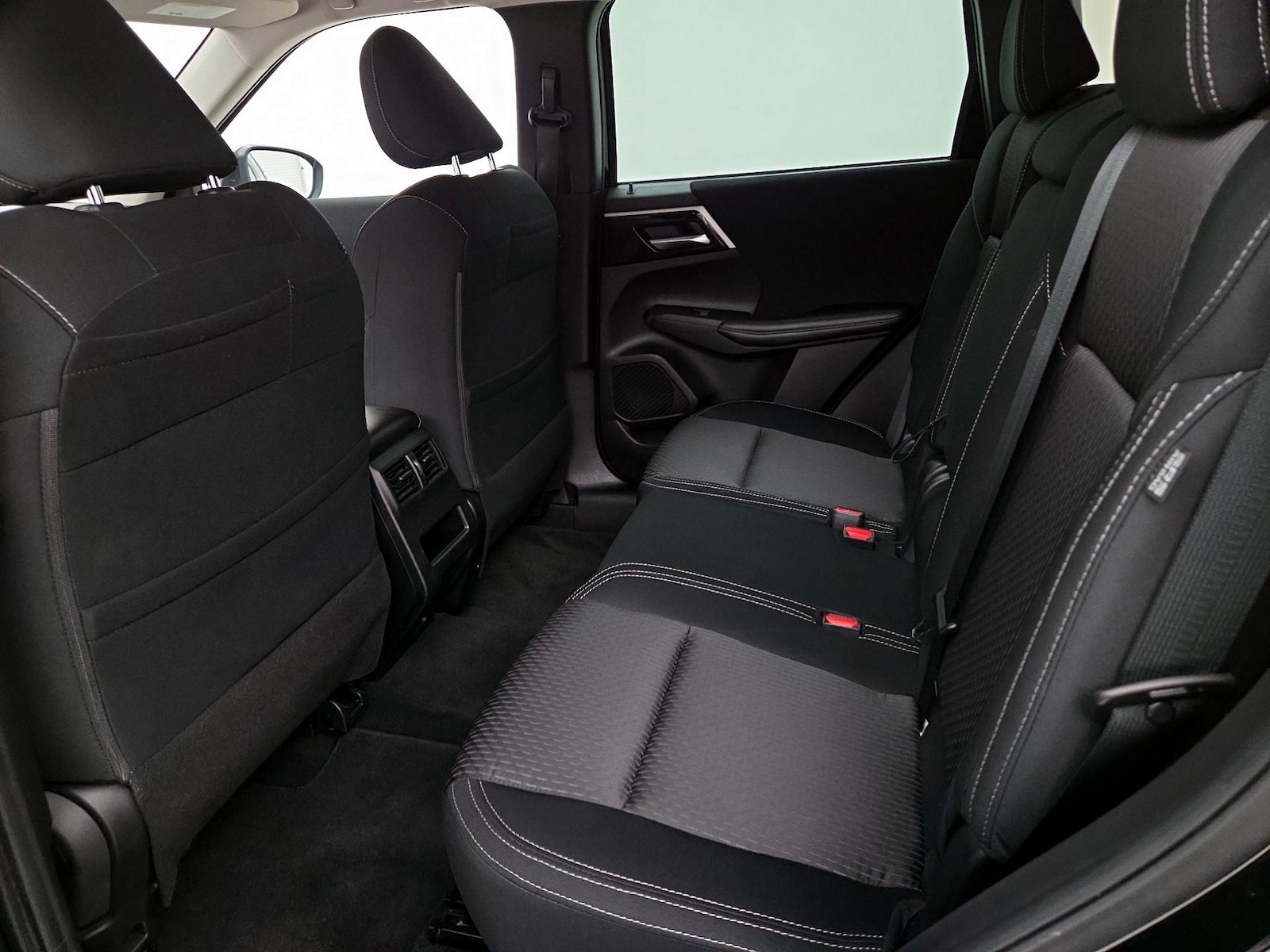 2022 Mitsubishi Outlander ES - Photo 20