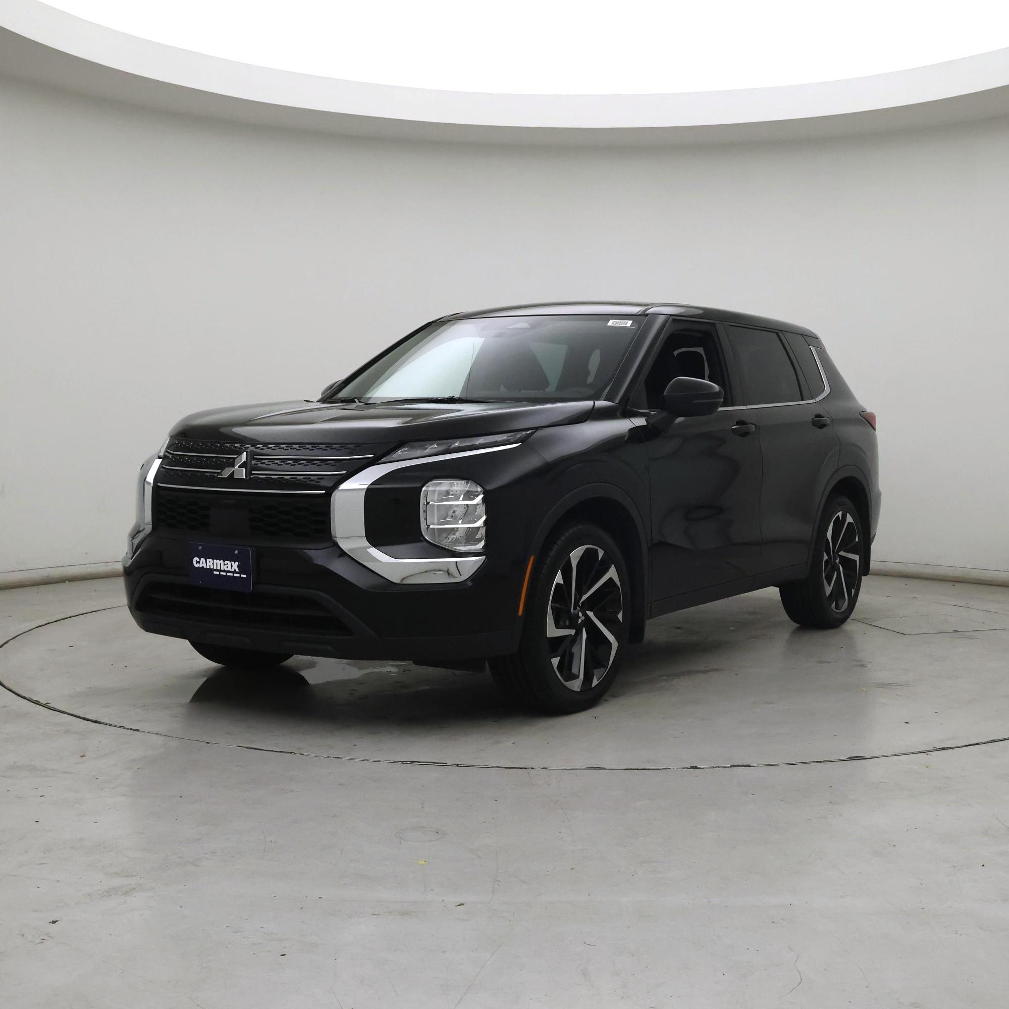 Thumbnail: 2022 Mitsubishi Outlander - 4