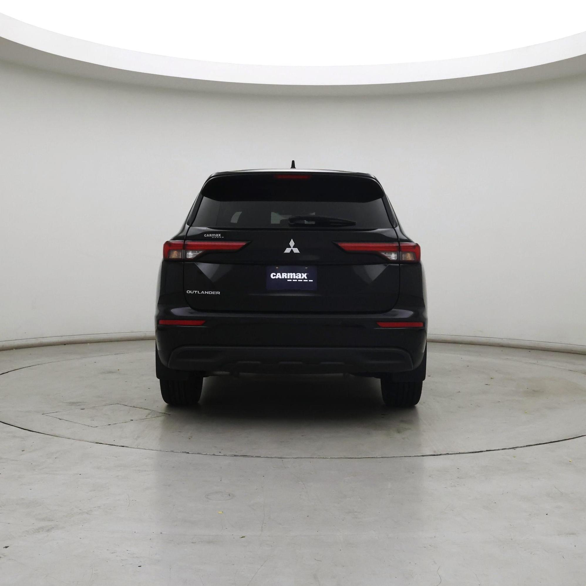 Thumbnail: 2022 Mitsubishi Outlander - 6