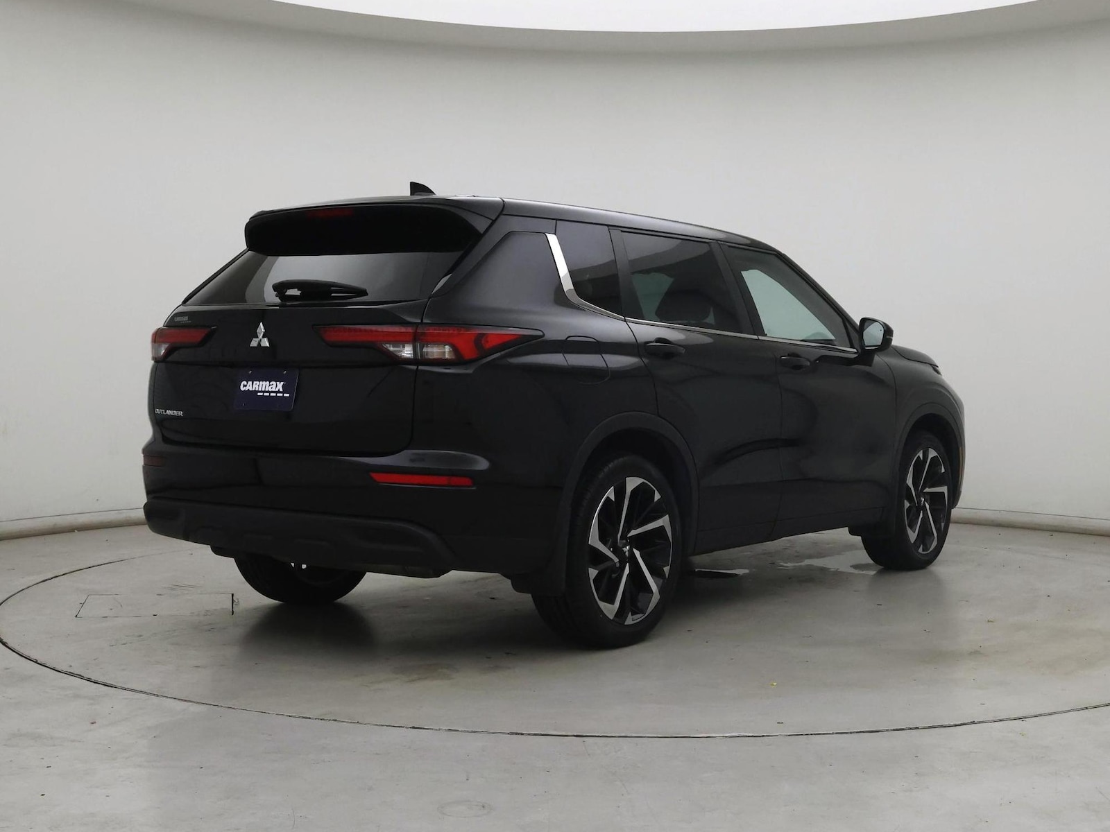 2022 Mitsubishi Outlander ES - Photo 9