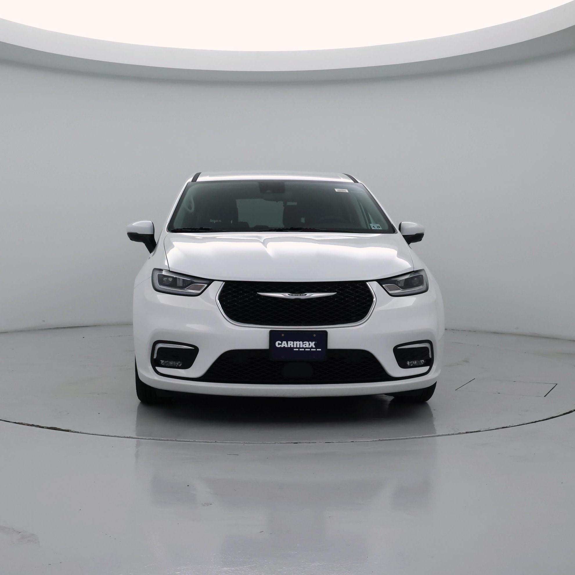 Thumbnail: 2023 Chrysler Pacifica - 5