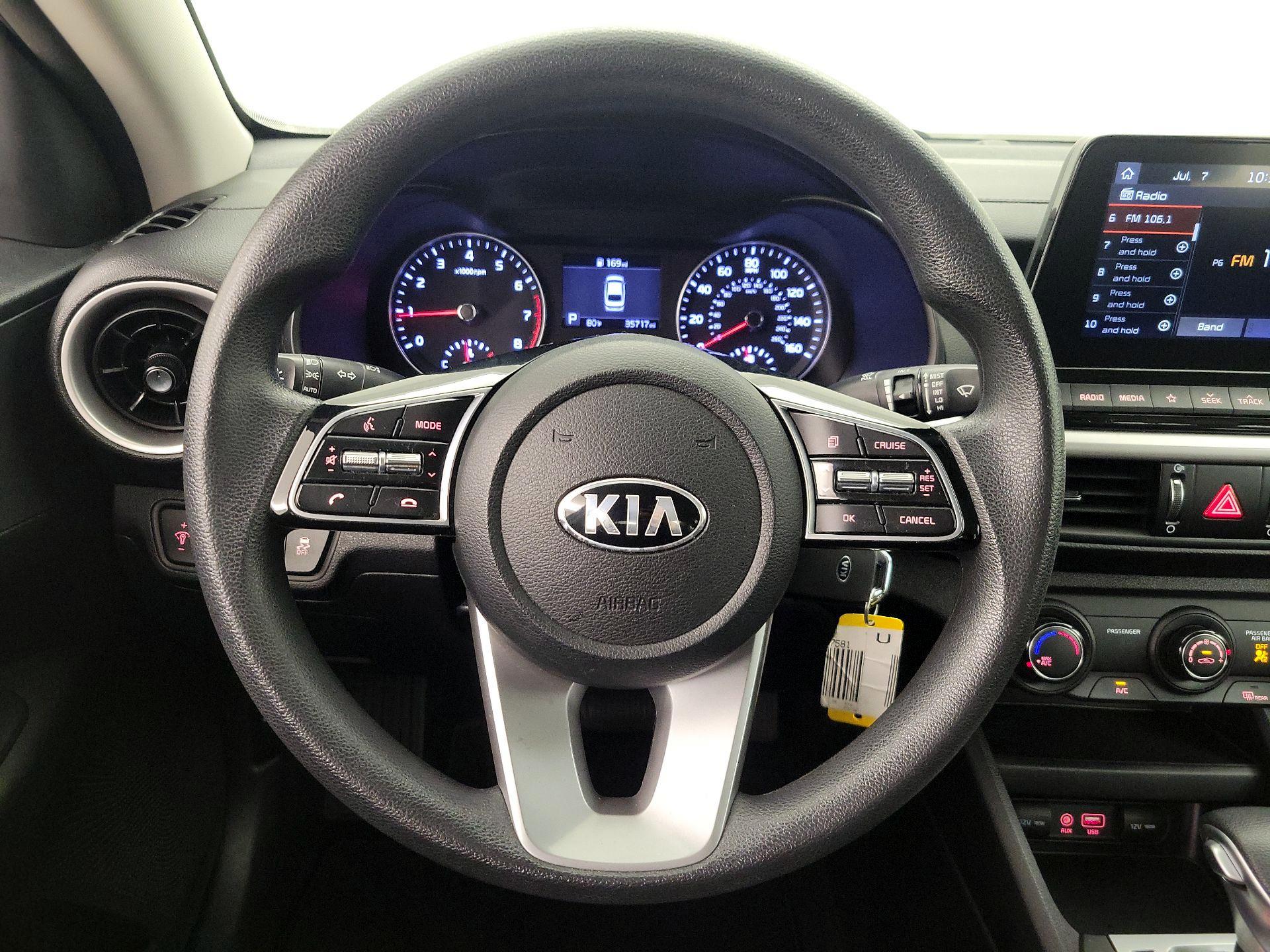 Thumbnail: 2020 Kia Forte - 10