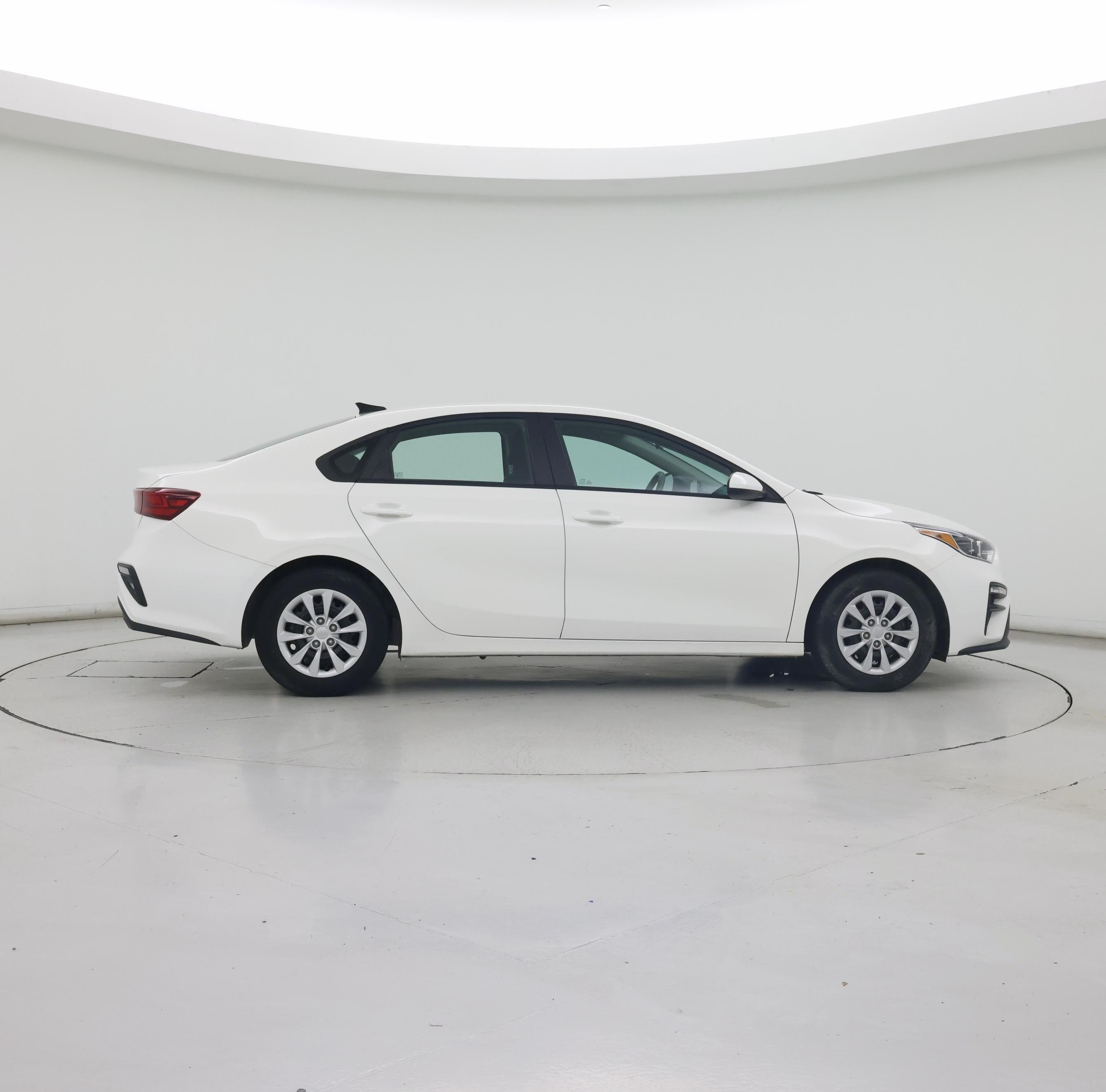 Thumbnail: 2020 Kia Forte - 7