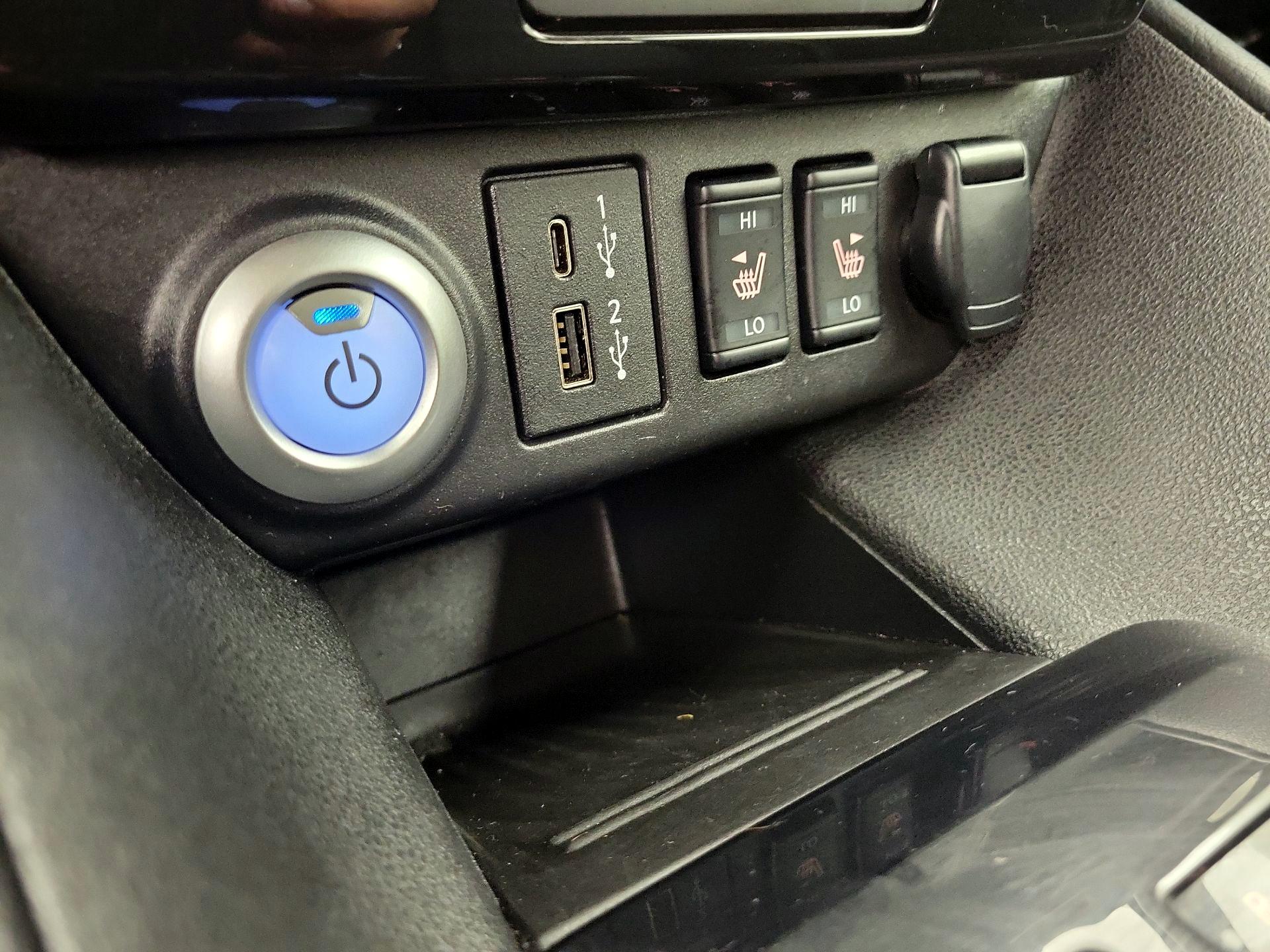 Thumbnail: 2024 Nissan Leaf - 18