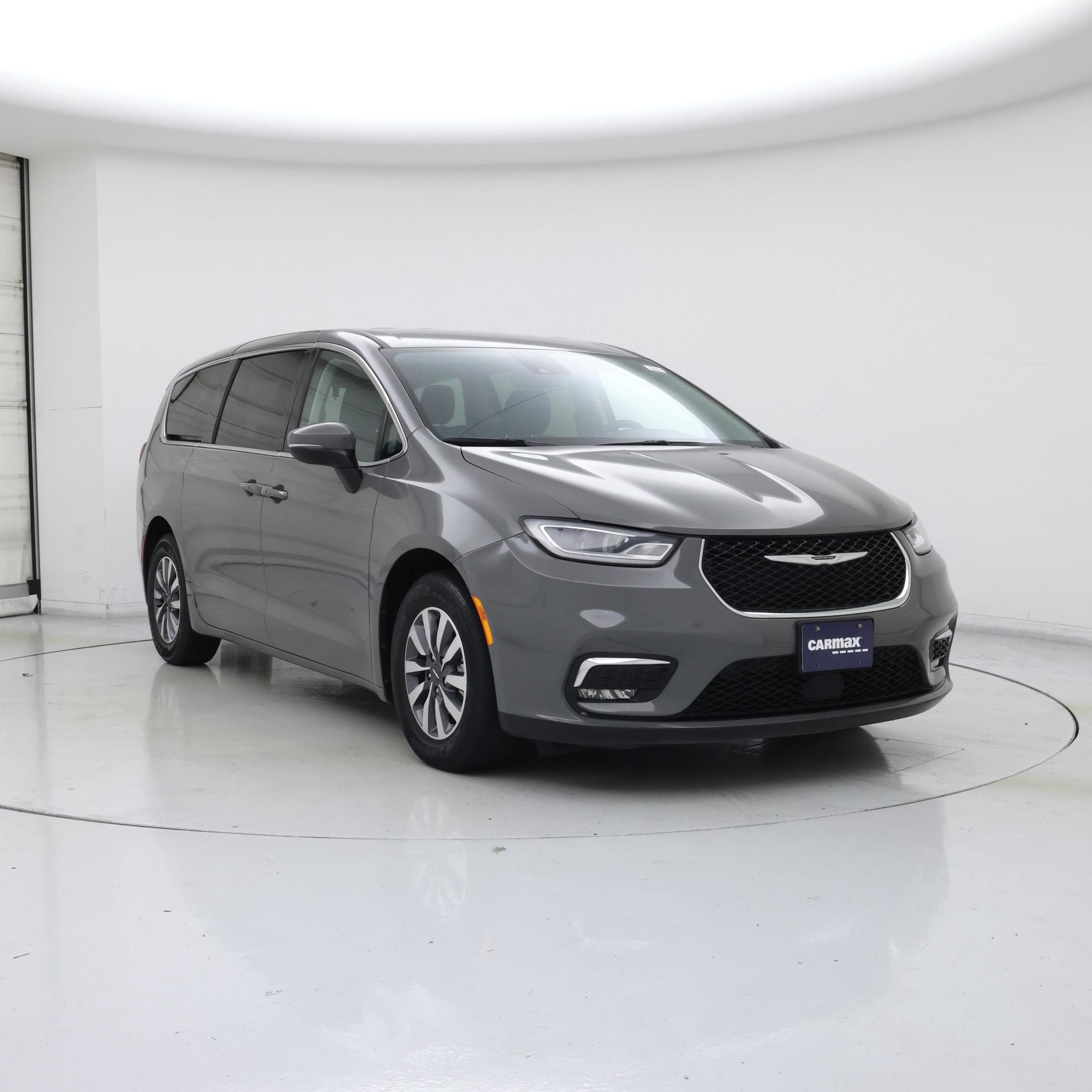 Gray 2023 Chrysler Pacifica Hybrid Minivan Front-Wheel Drive Automatic