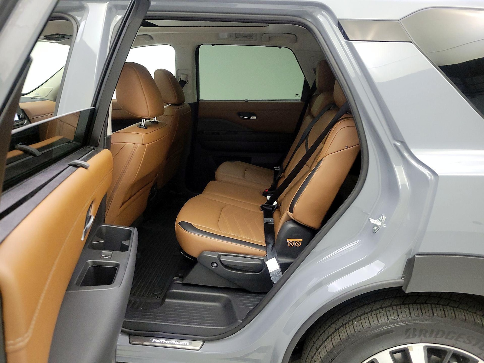 2025 Nissan Pathfinder Platinum - Photo 22