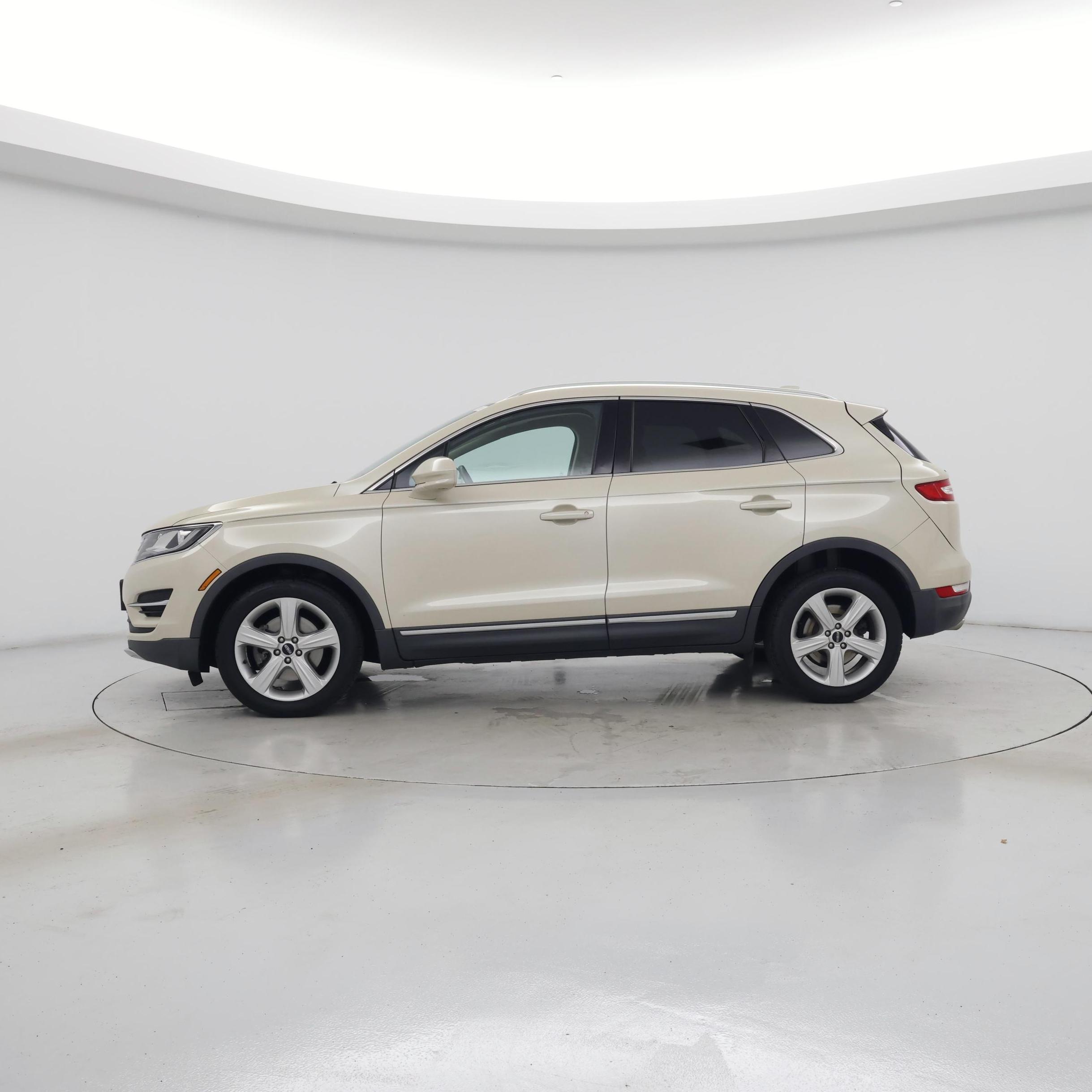 Thumbnail: 2018 Lincoln MKC - 3