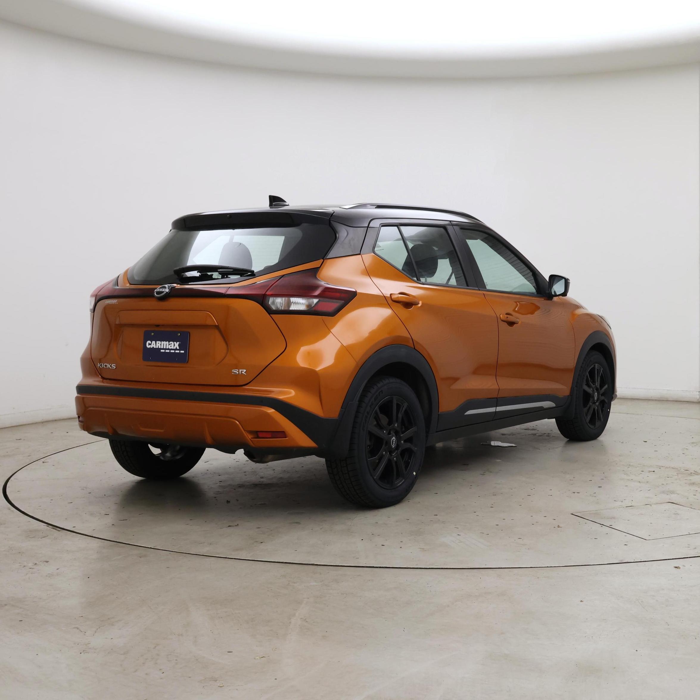 Thumbnail: 2023 Nissan Kicks - 8