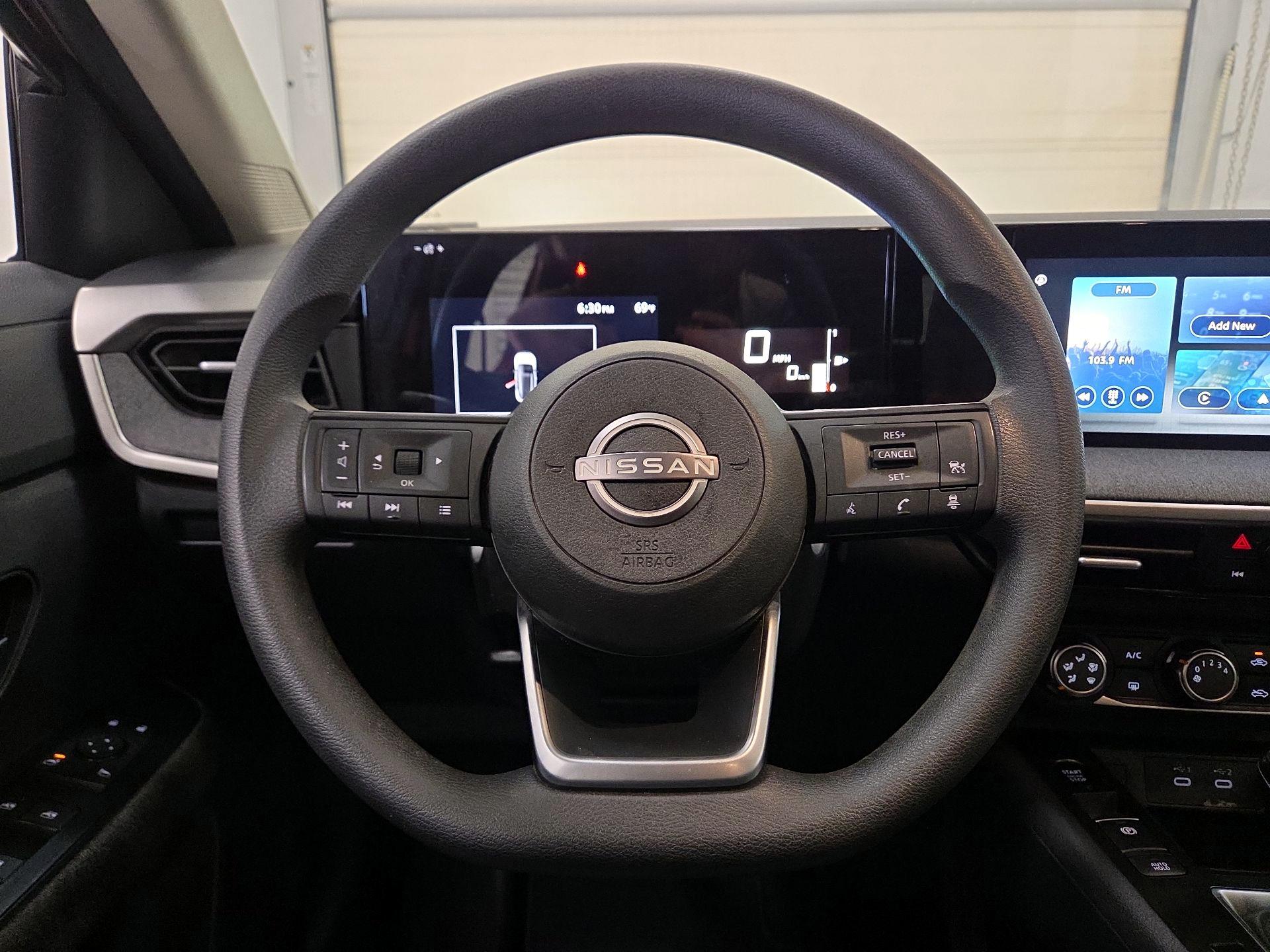 Thumbnail: 2025 Nissan Kicks - 10