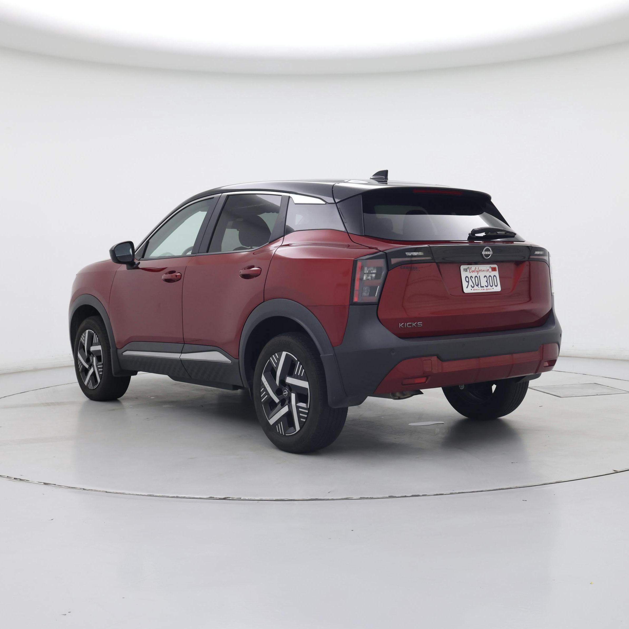 Thumbnail: 2025 Nissan Kicks - 2